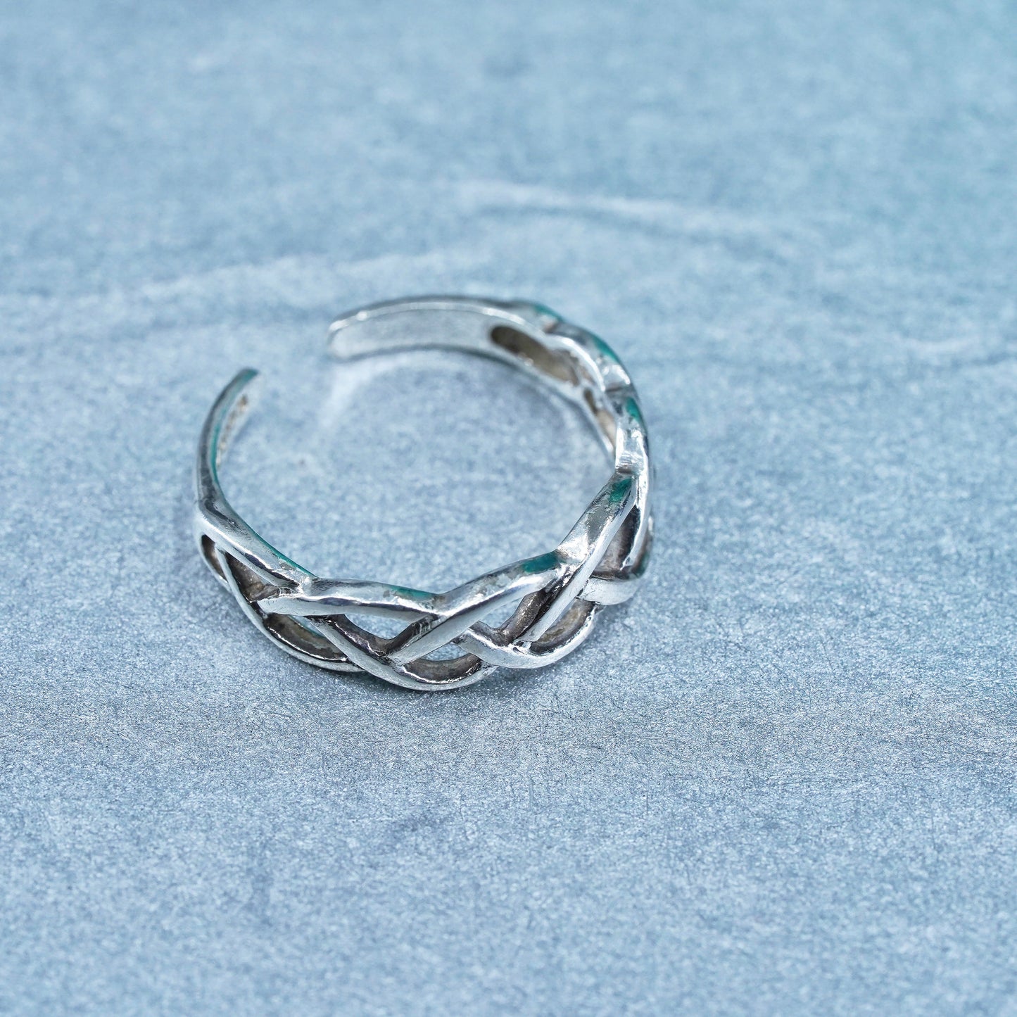 Size 3.5, southwestern Sterling 925 silver handmade ring, textured open band