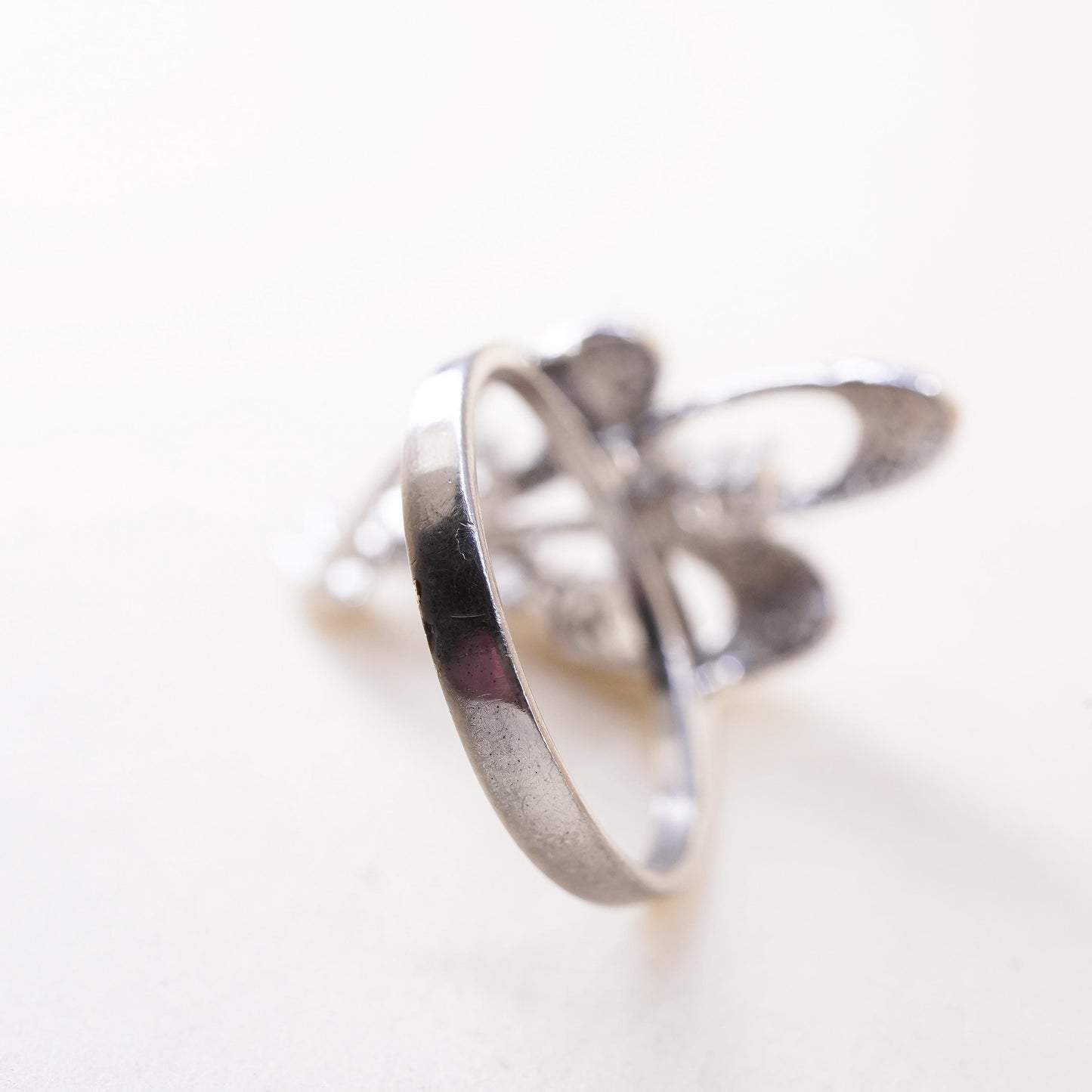Size 9, vintage glittering textured Sterling 925 silver Statement ring with cz