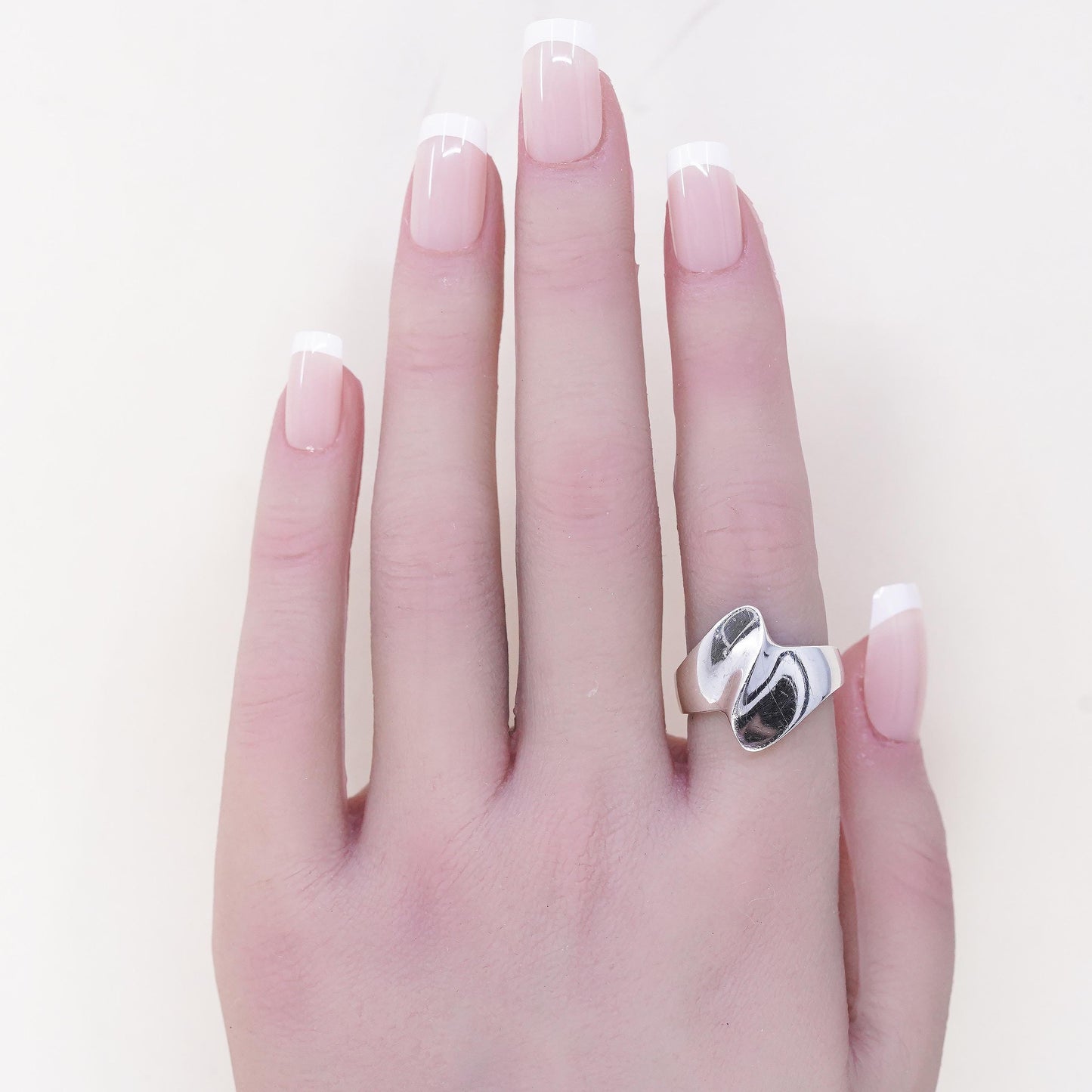 Size 7.5, vintage sterling silver handmade ribbed ring, 925 wavy band