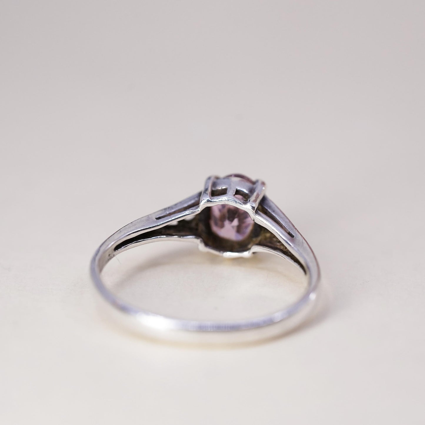 Size 7.5, Vintage sterling 925 silver stackable ring with pink crystal
