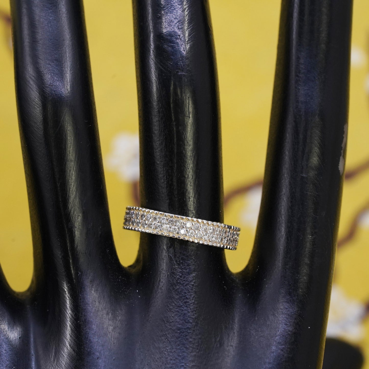 Size 7, vintage Sterling silver ring, 925 band with cluster cz