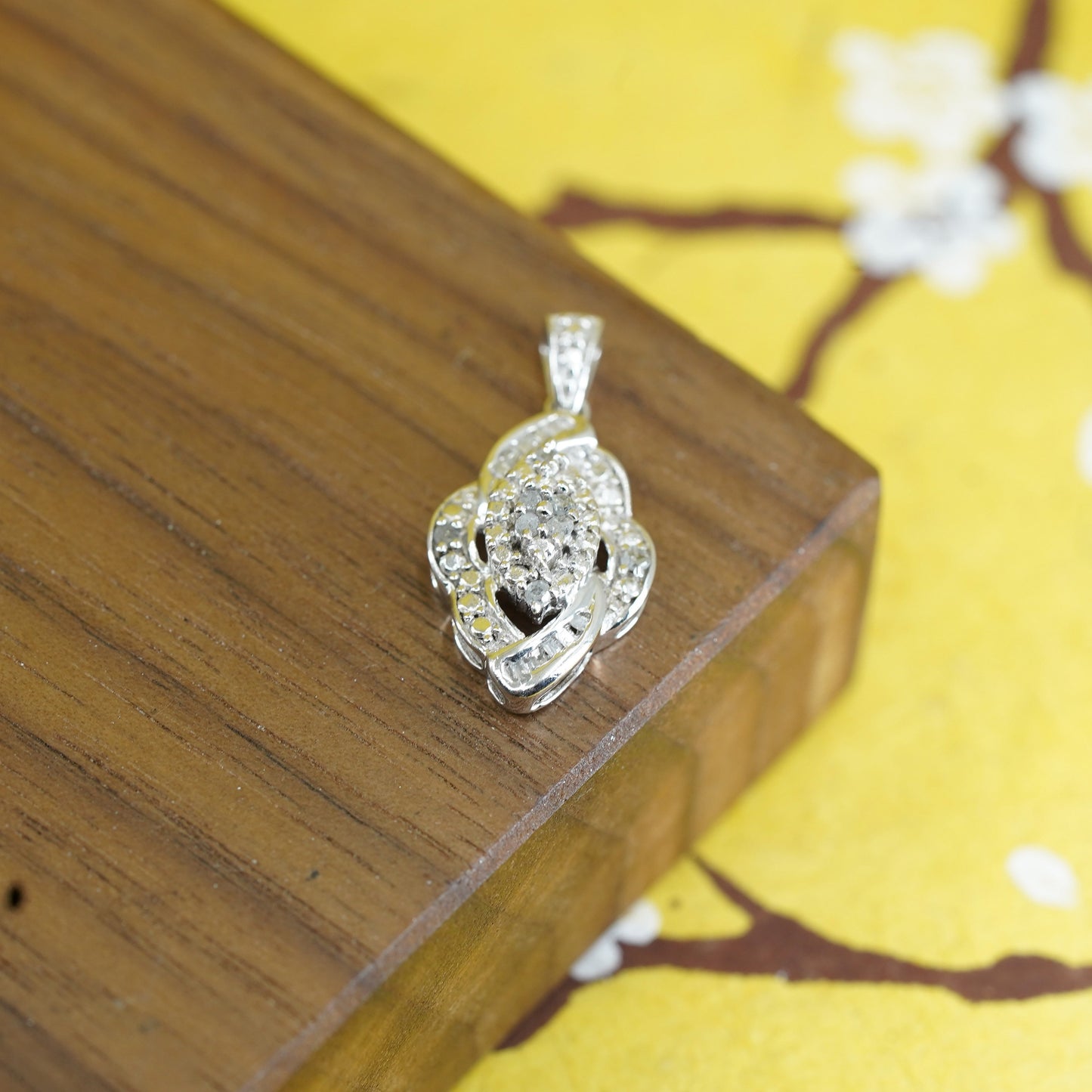 Vintage sterling silver 925 marquise shaped pendant with genuine diamond