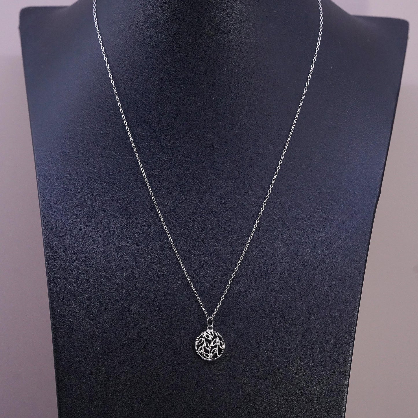 18", vintage Sterling silver necklace, 925 circle chain filigree leaves pendant
