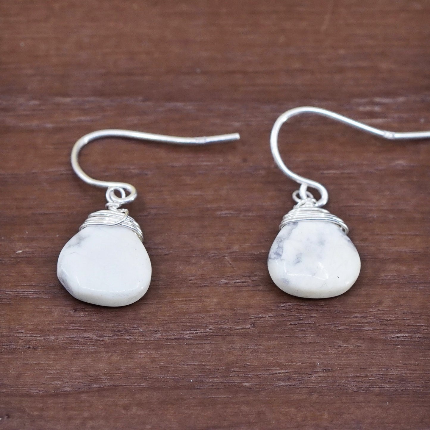 Vintage Sterling 925 silver handmade dangles with teardrop howlite