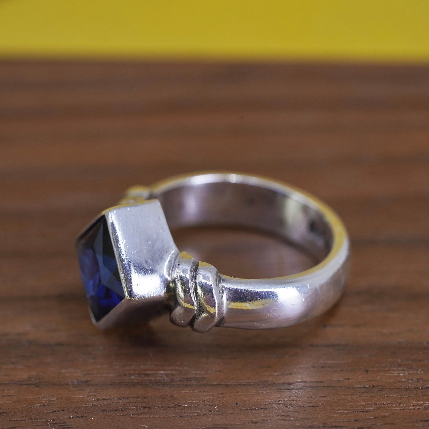 Size 6.5, vintage Mexican Sterling 925 silver shiny statement ring w/ sapphire