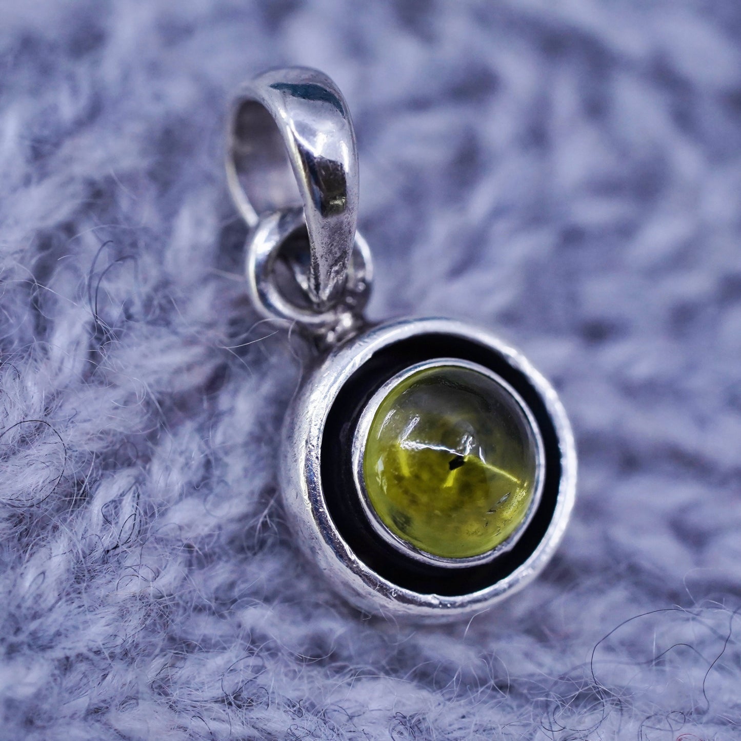 Vintage Sterling silver handmade pendant, 925 circle with peridot