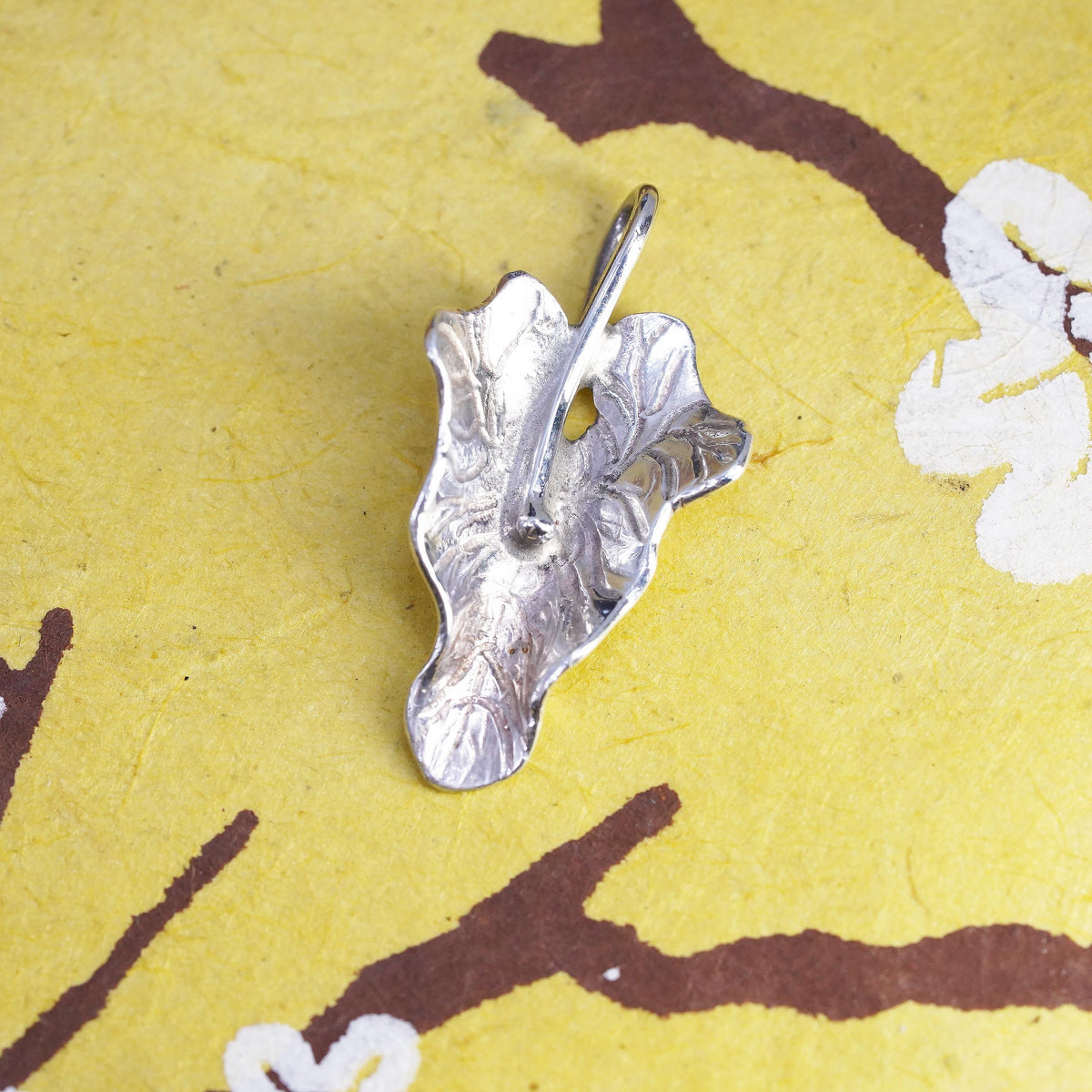 Vintage sterling 925 silver handmade grape leaf pendant
