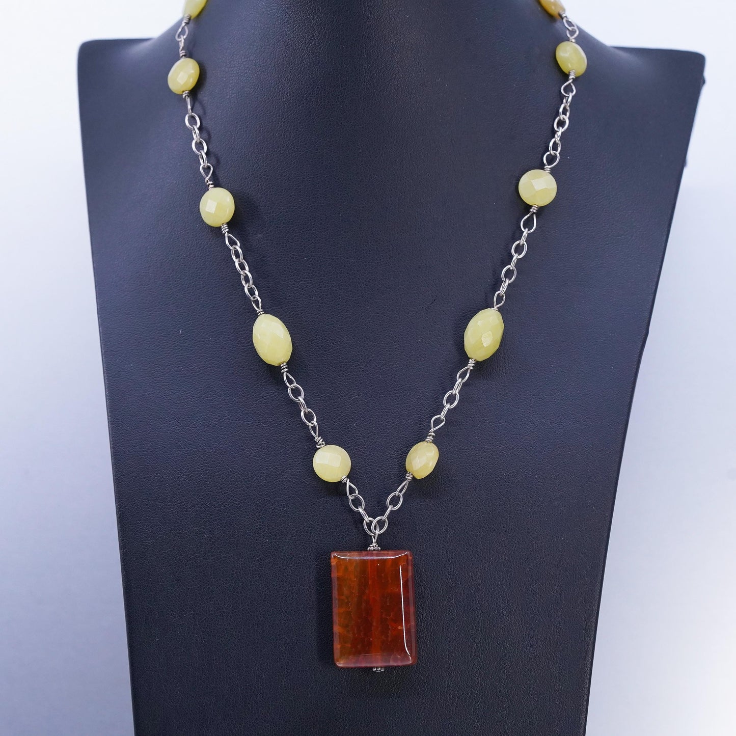 18" 925 Sterling Silver circle chain necklace Red Agate pendant jade beads