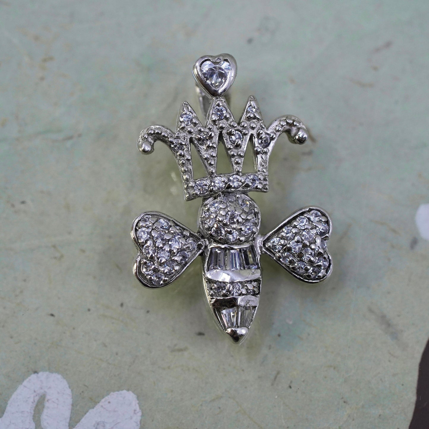 Vintage Sterling silver 925 bee crown pendant with cluster cz