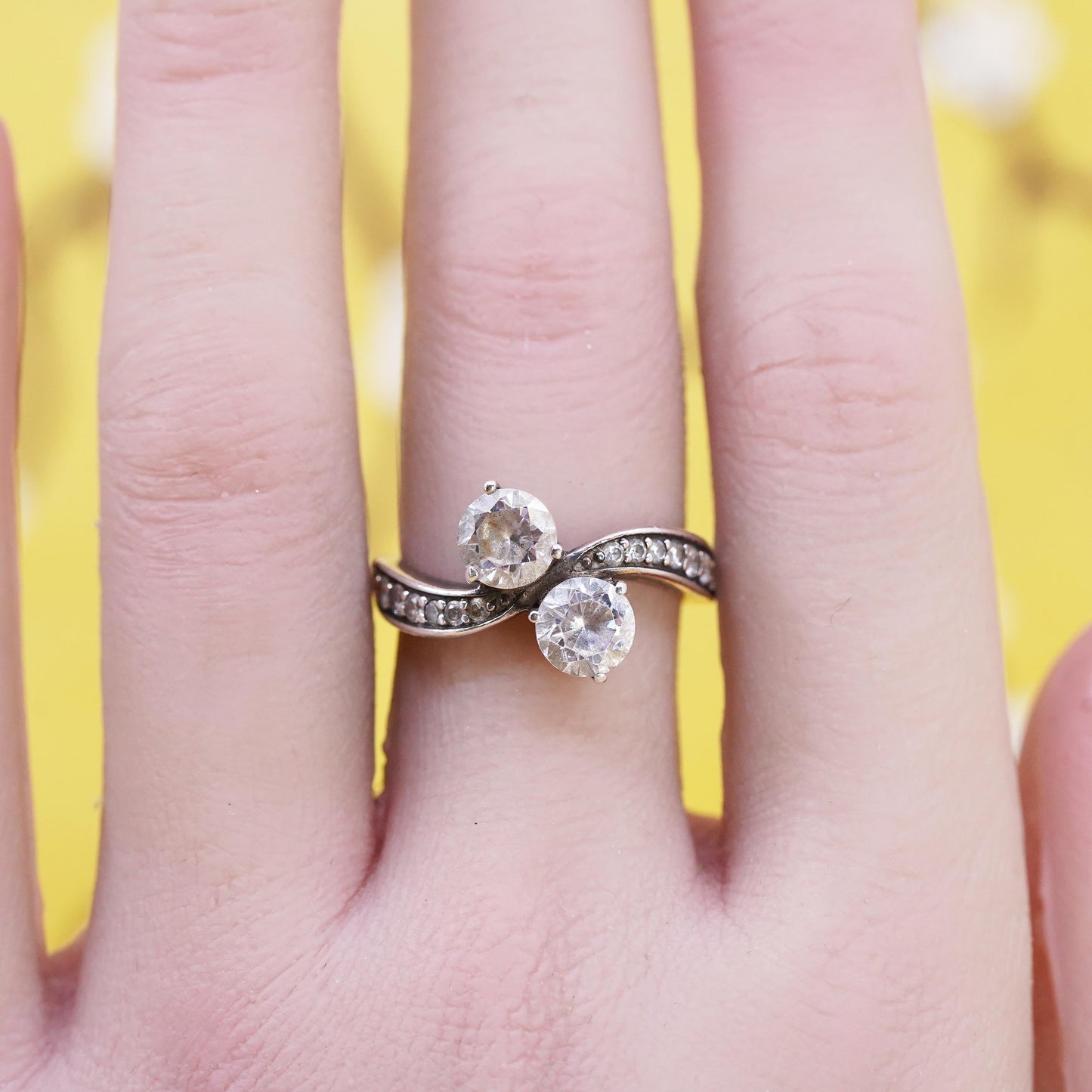 Size 7, vintage Sterling 925 silver anniversary engagement ring with cluster cz