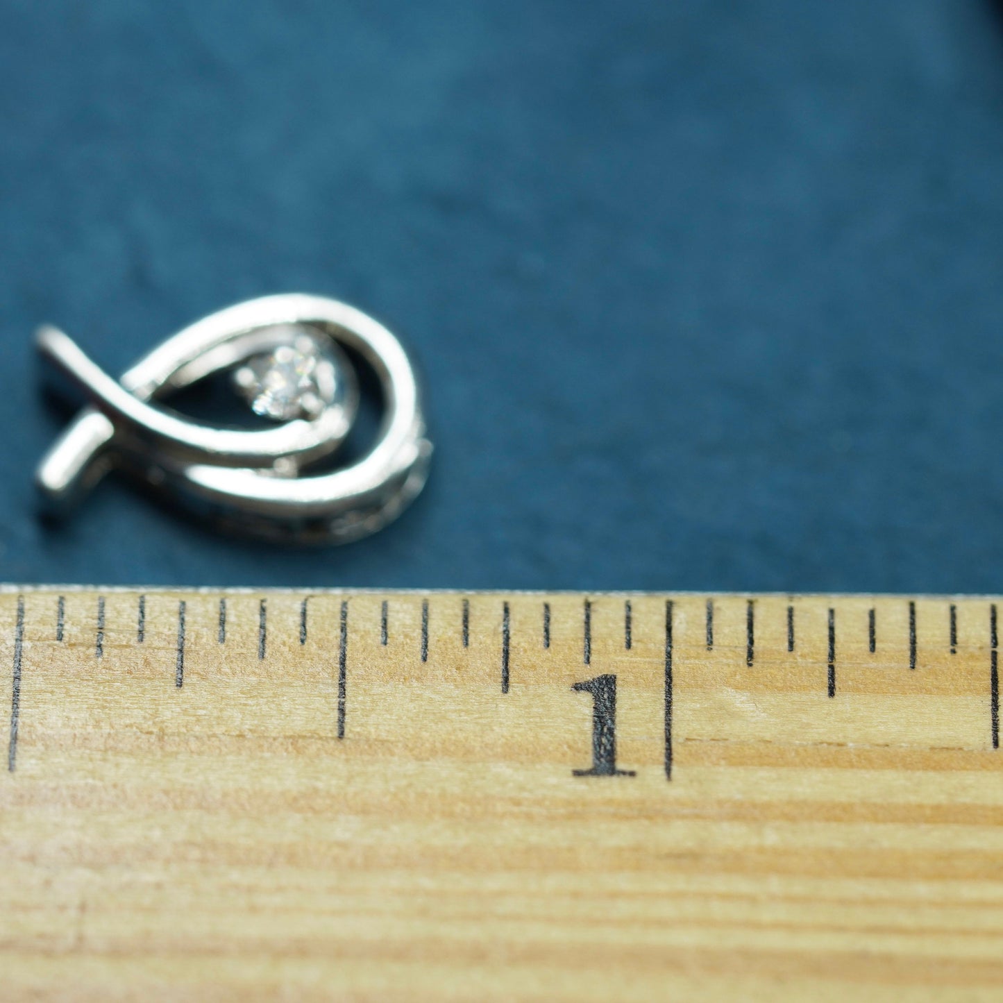 vintage Sterling silver handmade pendant, 925 teardrop with Cz