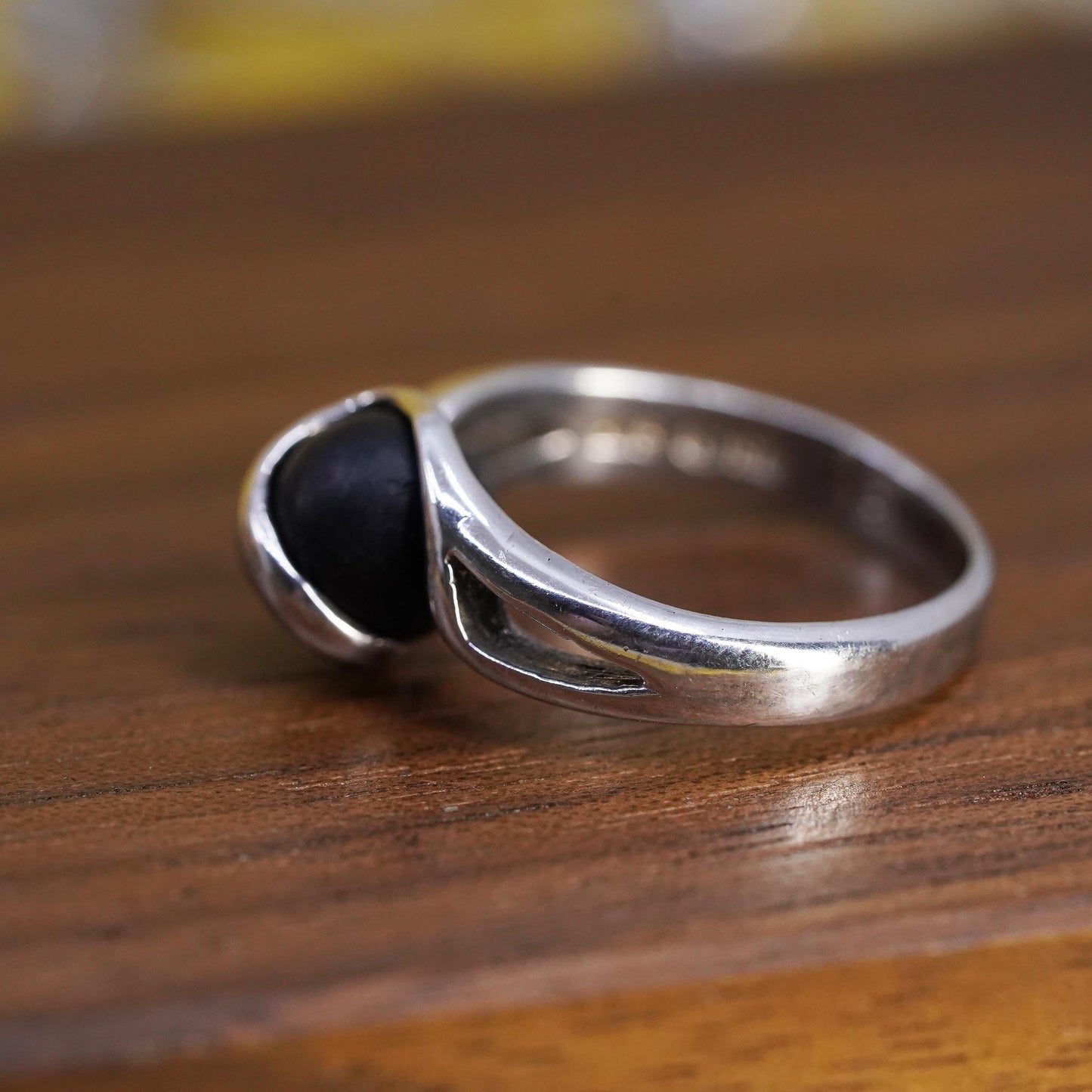 Size 4.5, vintage Sterling 925 silver interchangeable ring with onyx bead