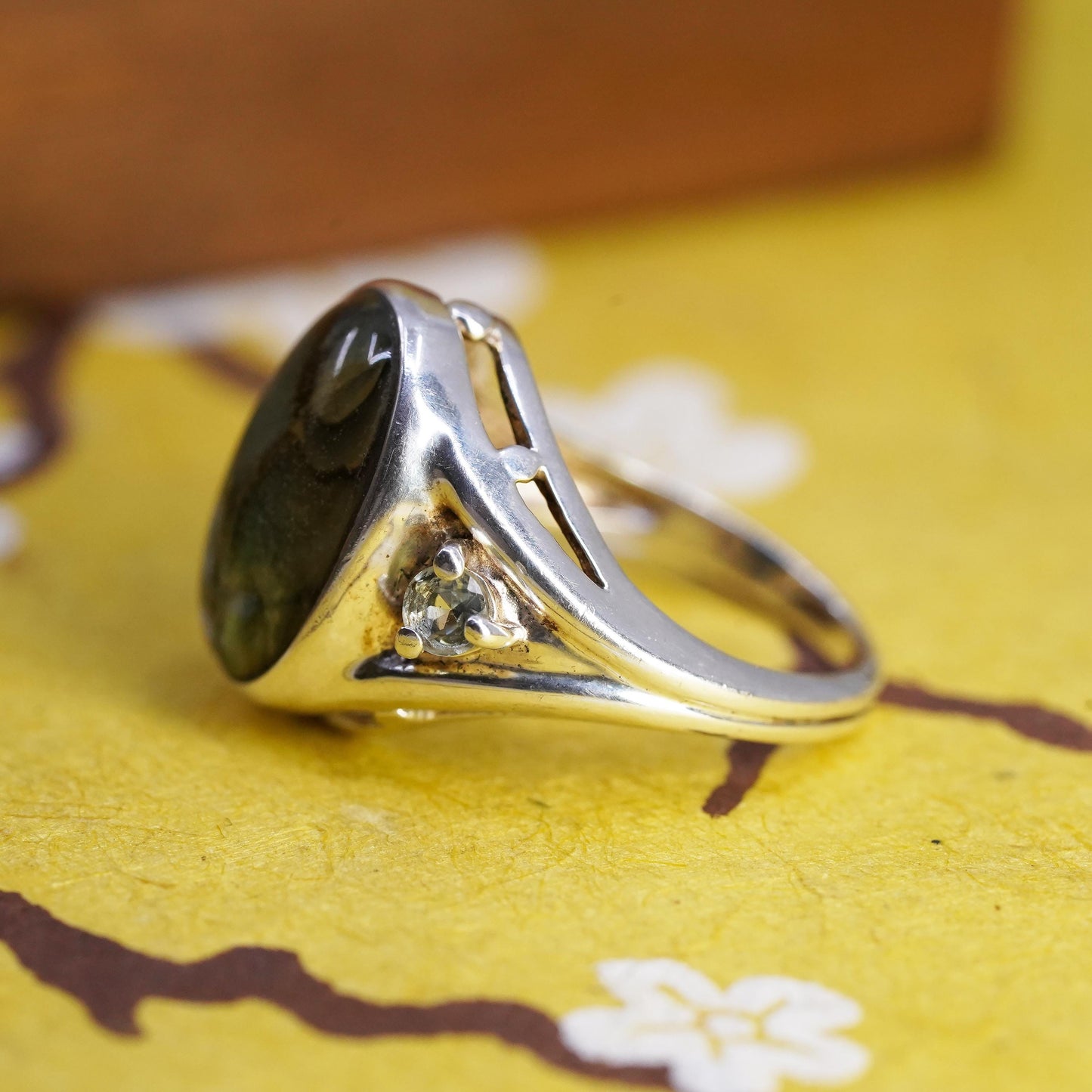 Size 5.25, Vintage RJ sterling silver handmade ring, 925 band w/ abalone inlay