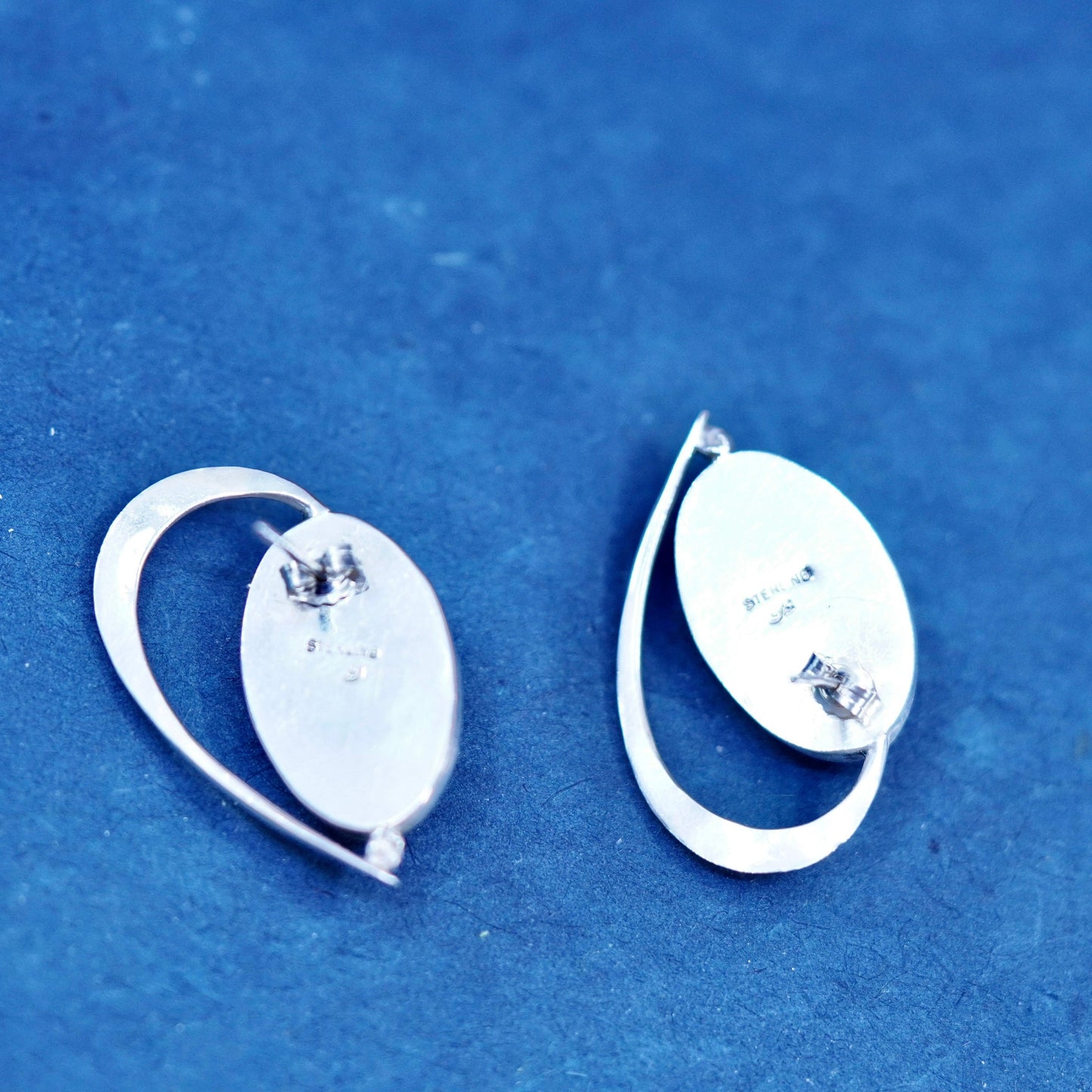Vintage Native American sterling silver earrings, 925 Teardrop studs with onyx