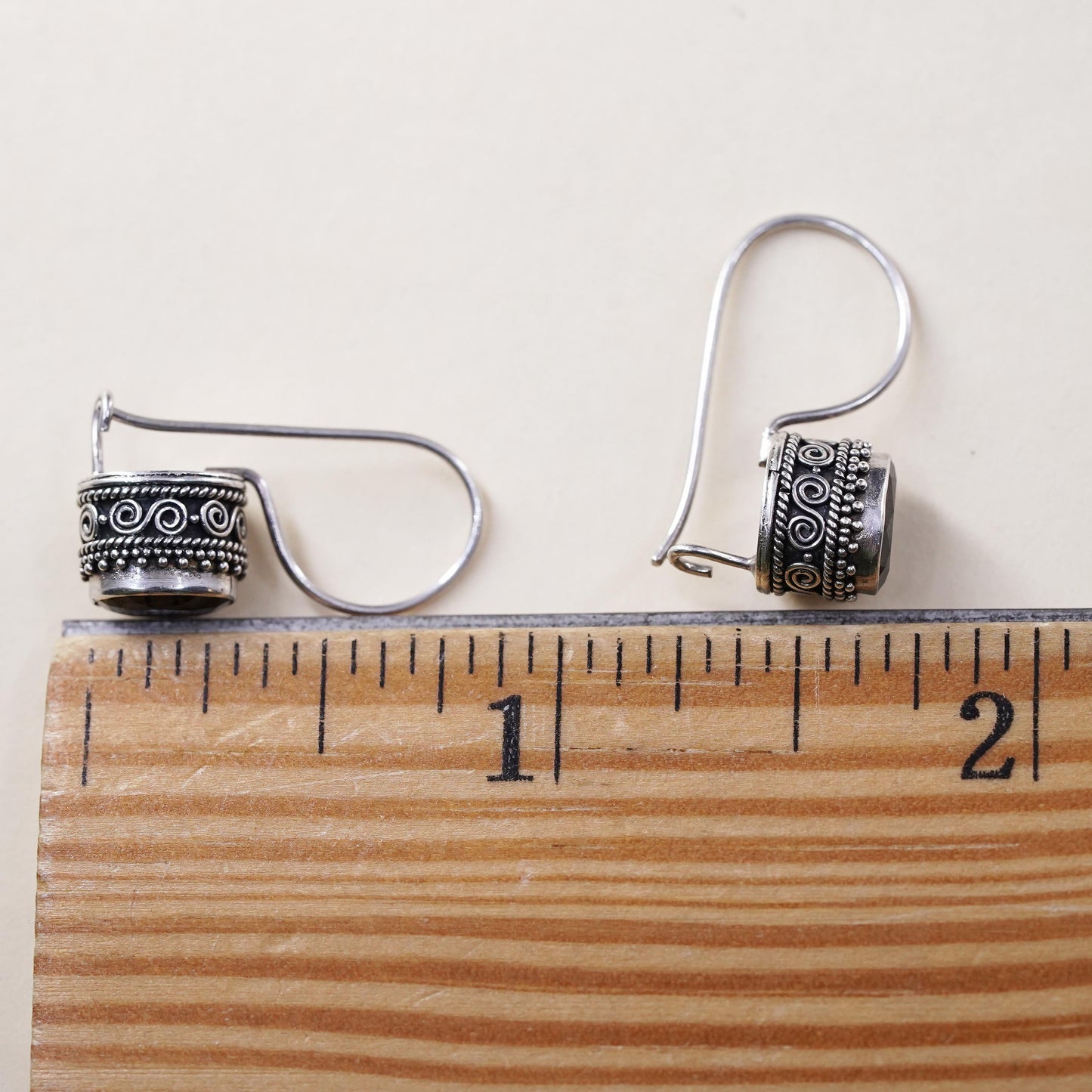 Vintage sterling silver 925 handmade earrings with garnet