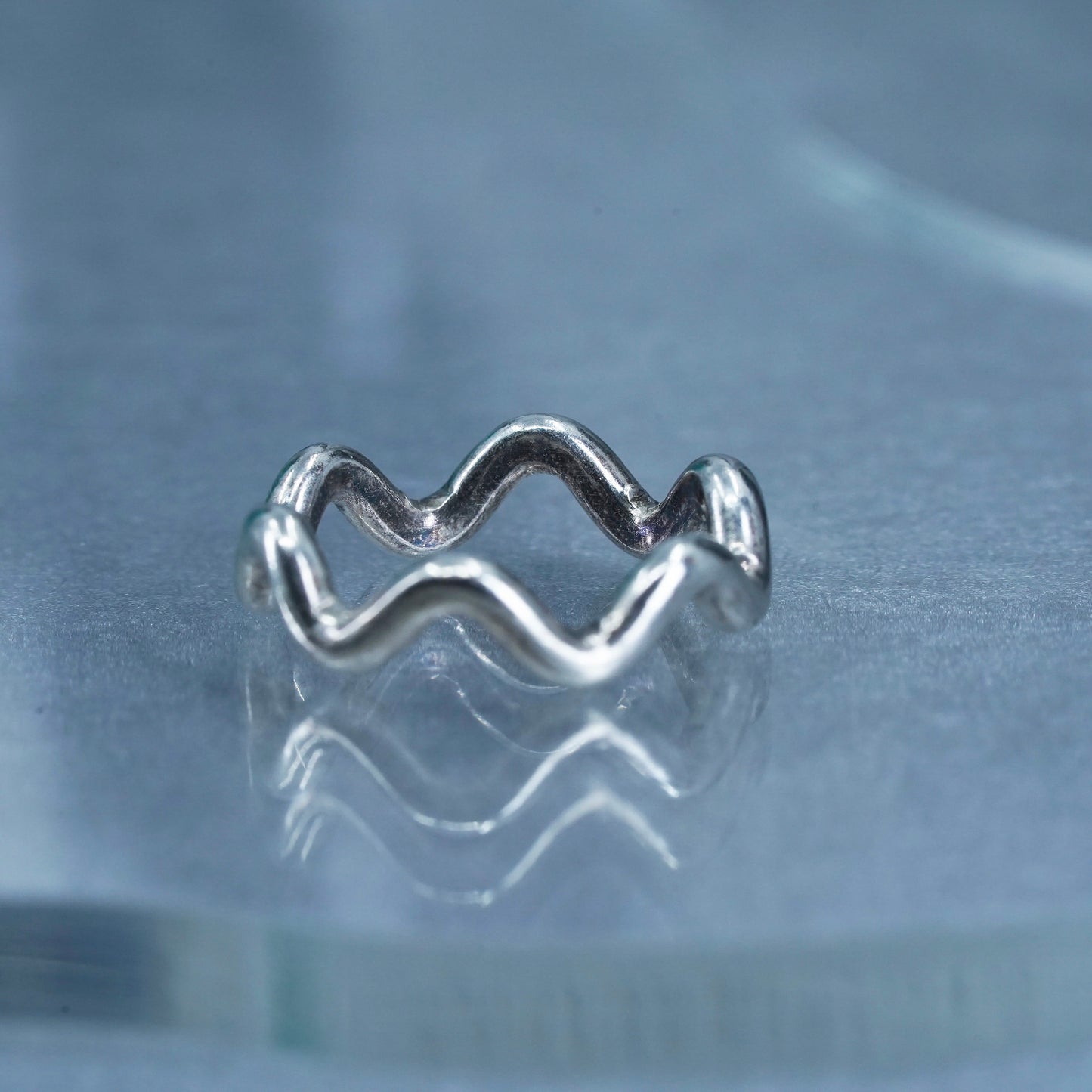 Size 4.75, vintage modern Sterling 925 silver handmade ring, wavy band