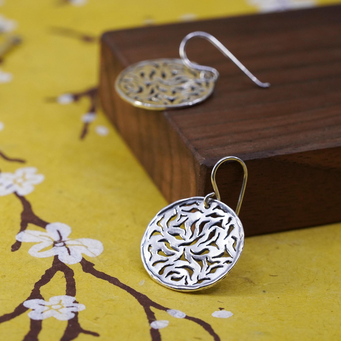Silpada Israel Sterling 925 Silver circle hammered disc Earrings. Vintage.