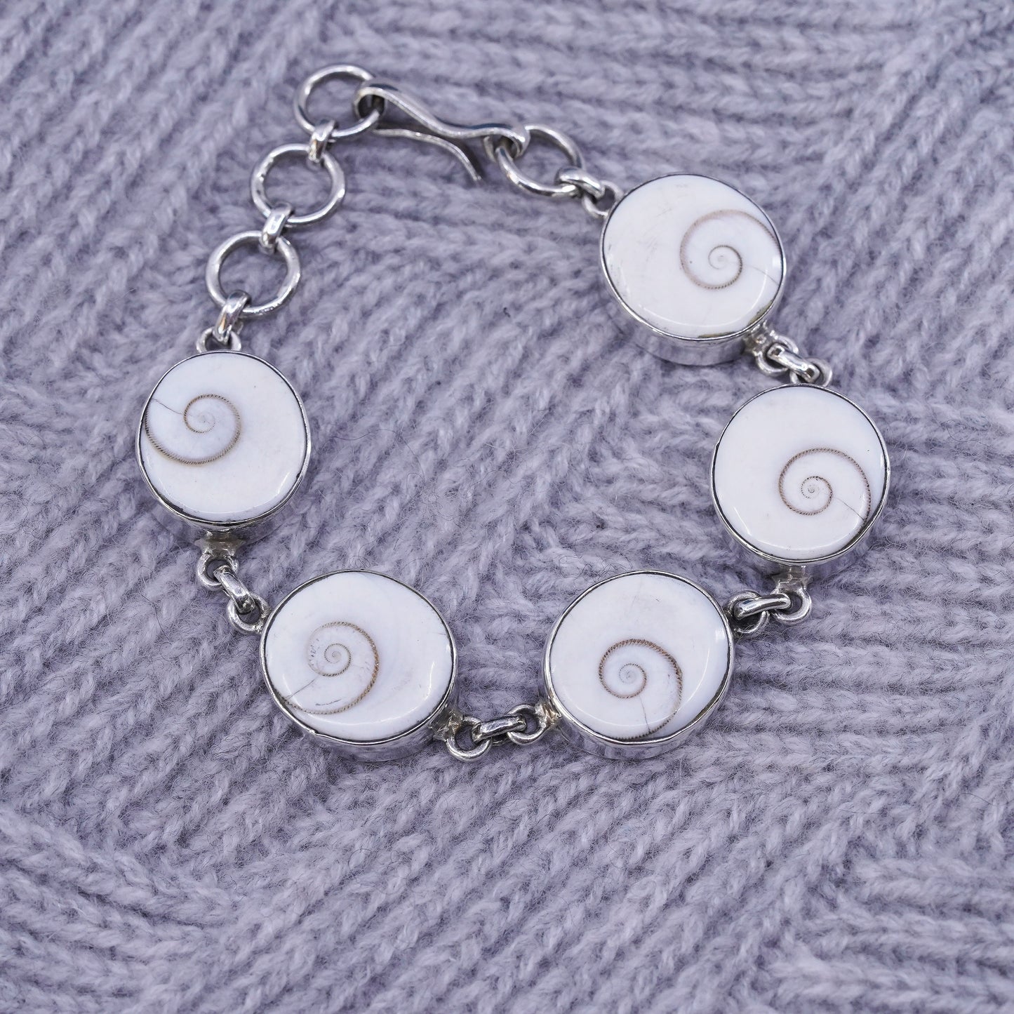 7.5", Sterling Silver Shiva eye | Mexican Jewelry, bracelet fossil shell