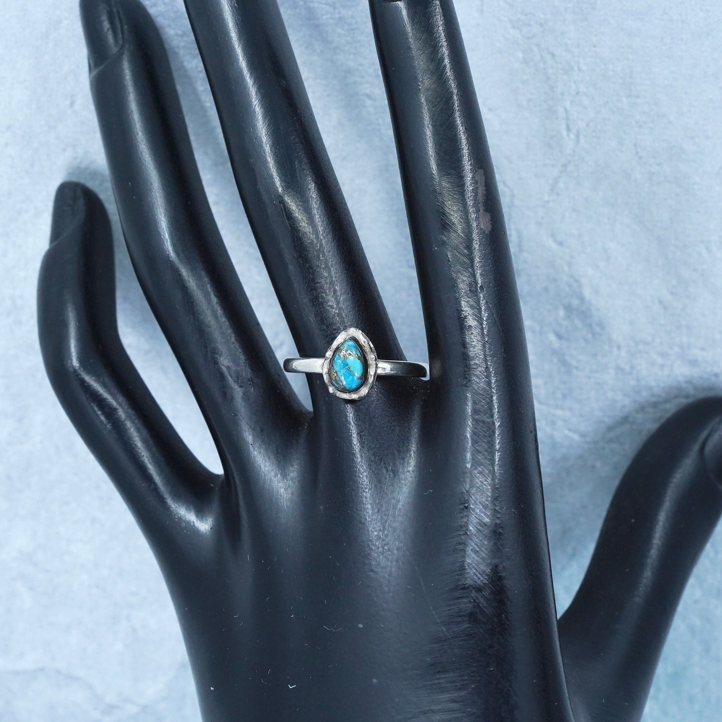 Size 8.25, Native American navajo Sterling 925 silver ring with turquoise