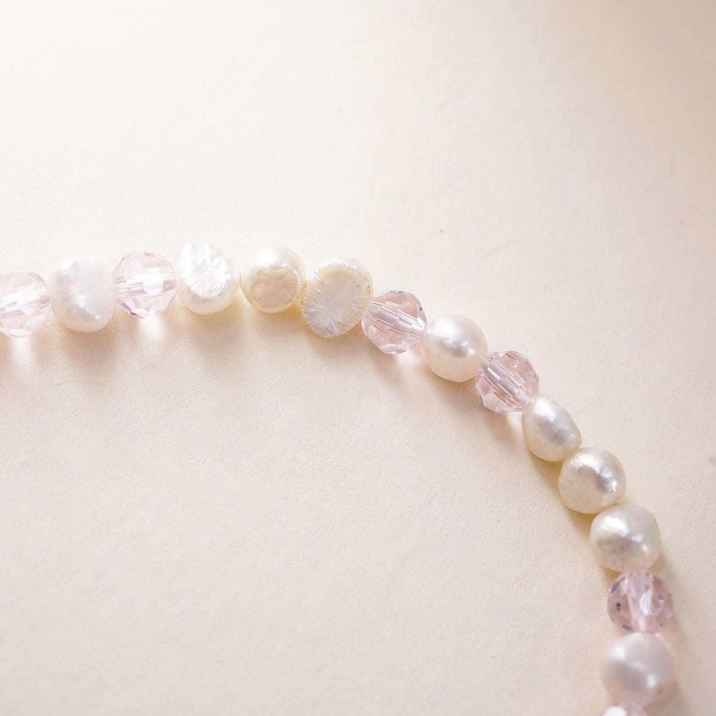 7.5", Vintage handmade 4mm pearl crystal bead bracelet