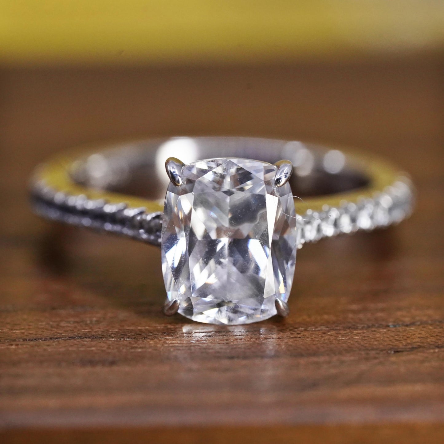 Size 9, VTG Sterling 925 silver anniversary engagement ring cluster emerald cz