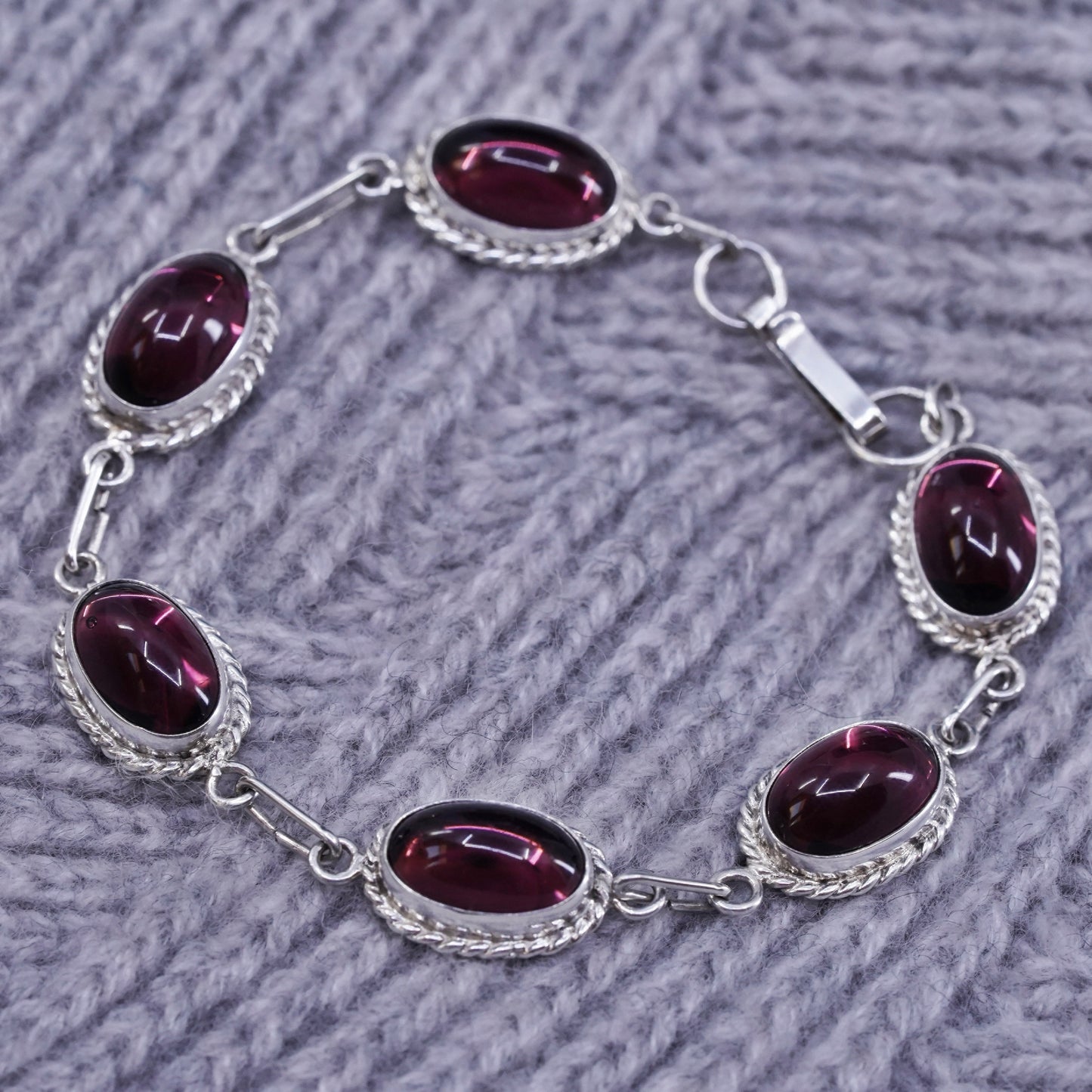 6.75", vintage Sterling 925 silver tennis bracelet with garnet