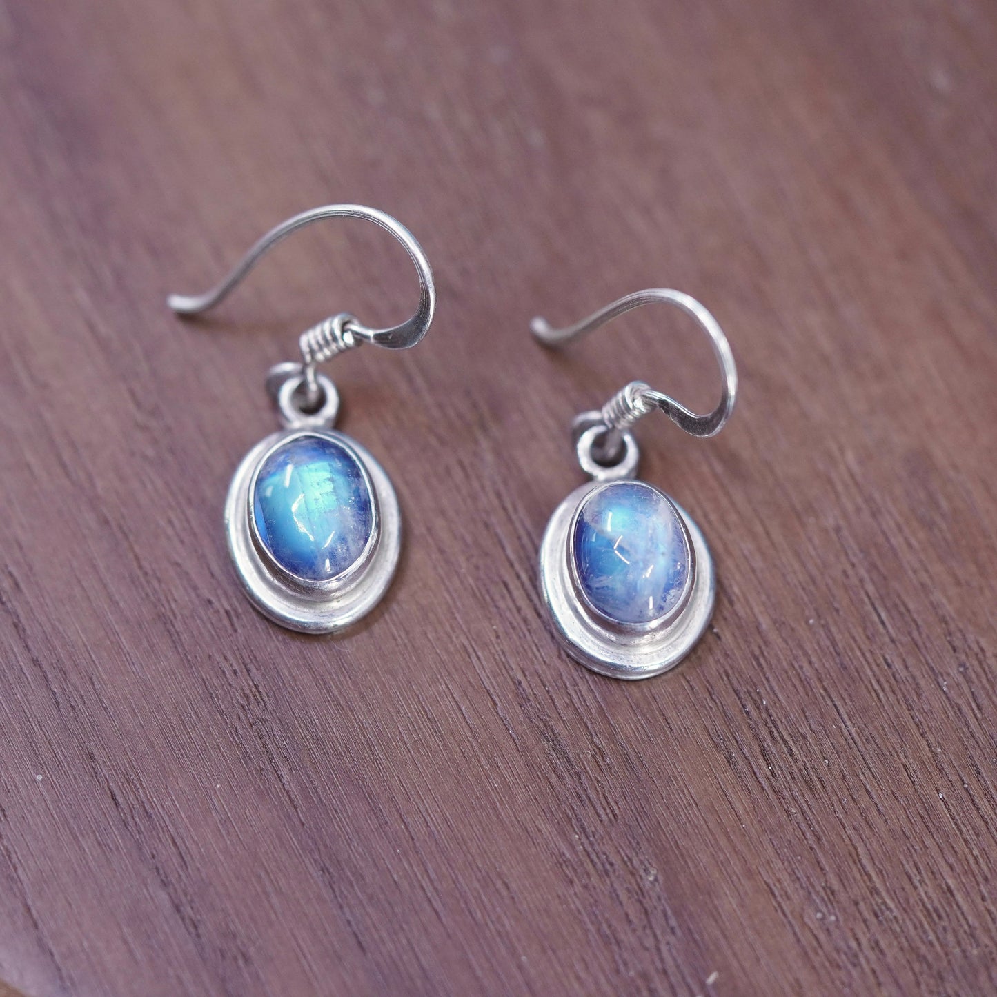 Vintage Sterling silver handmade earrings, 925 silver w/ oval shaped moonstone