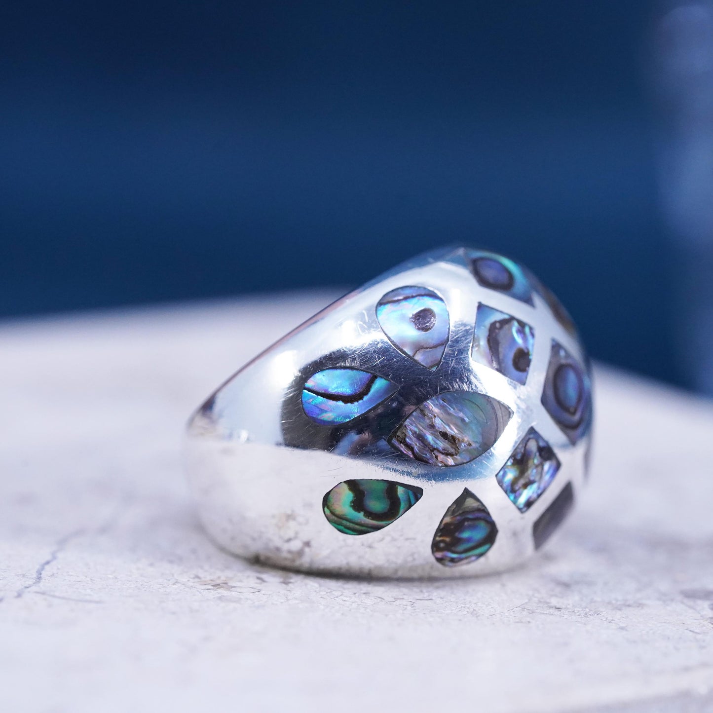 Size 7.5, vintage sterling 925 silver handmade statement ring with abalone
