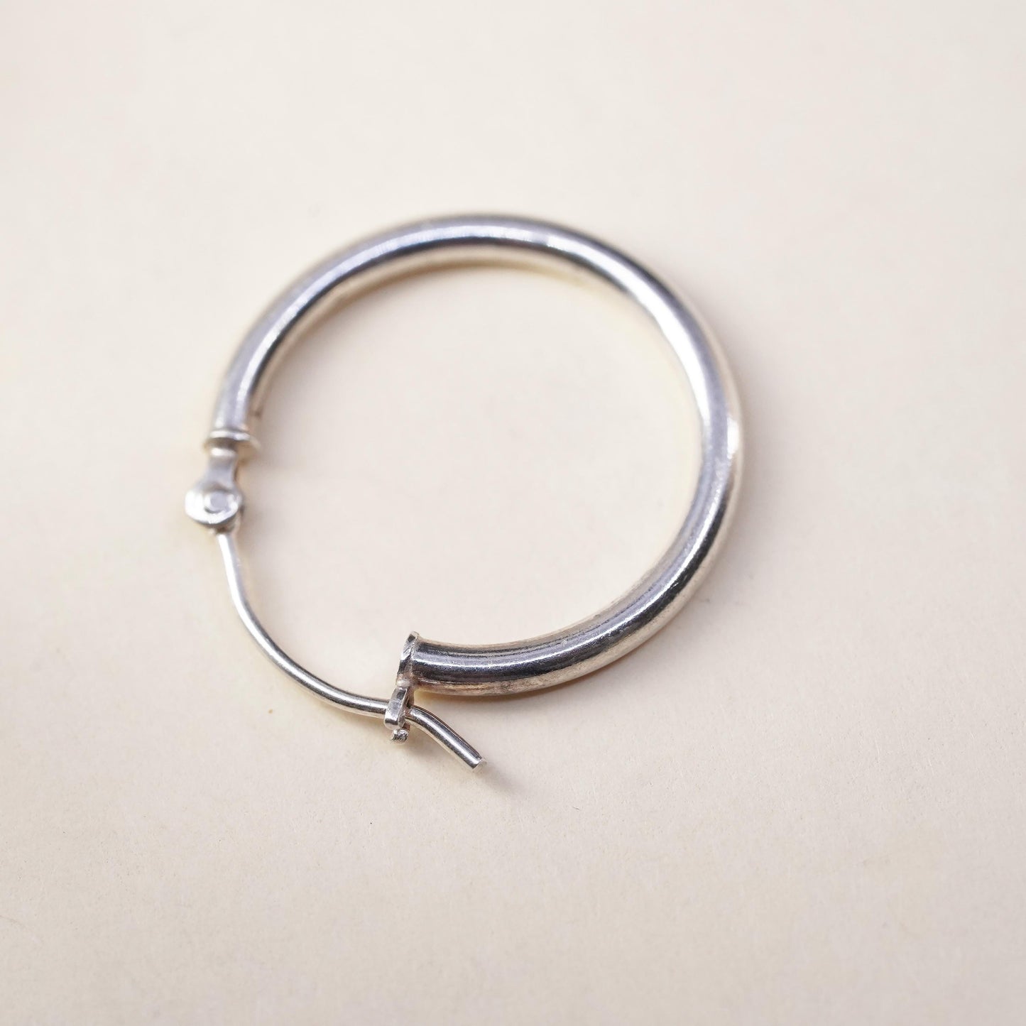 0.75”, Vintage sterling silver loop single earring, fashion primitive hoop