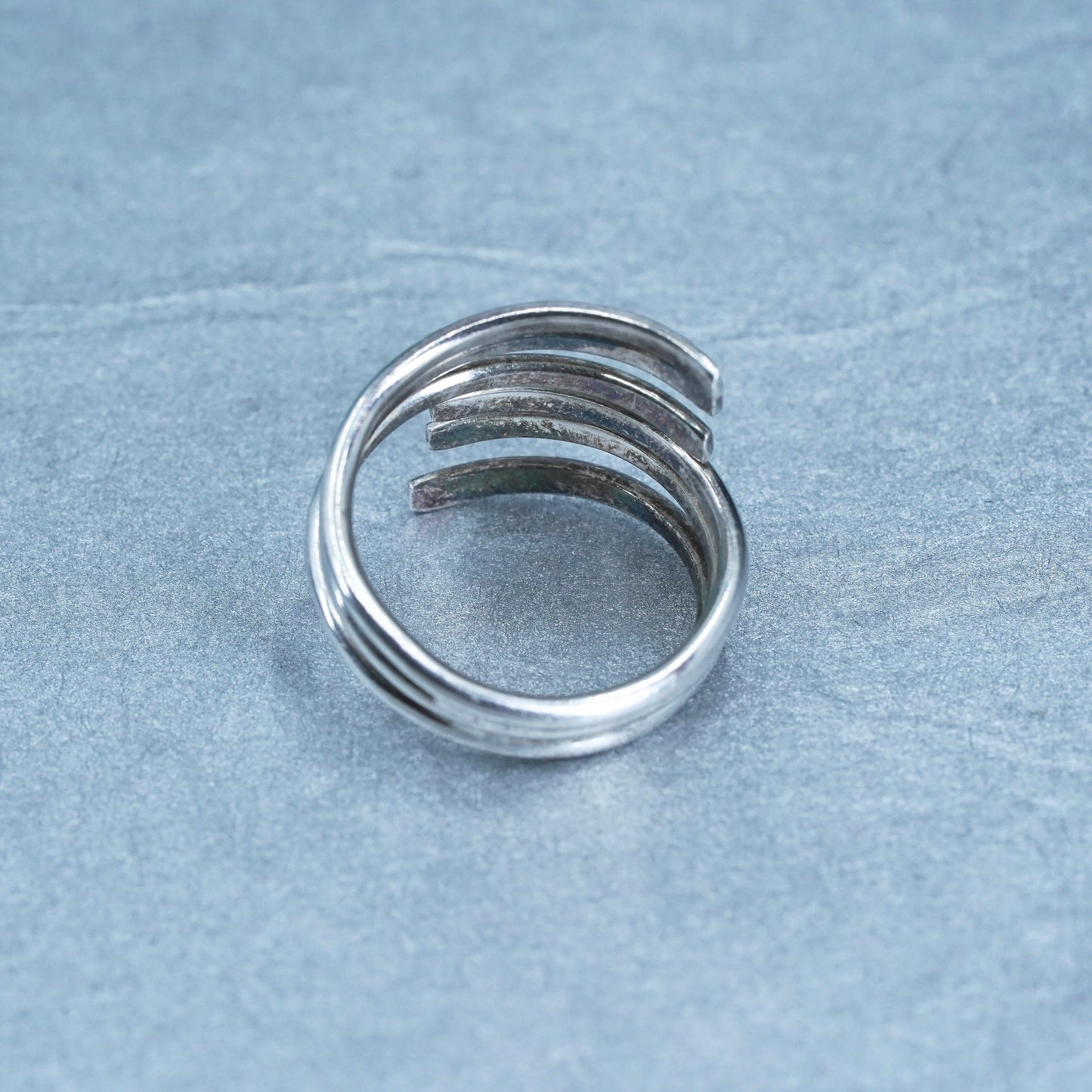 Size 8, vintage southwestern Mexican Sterling 925 silver ring, wrap band