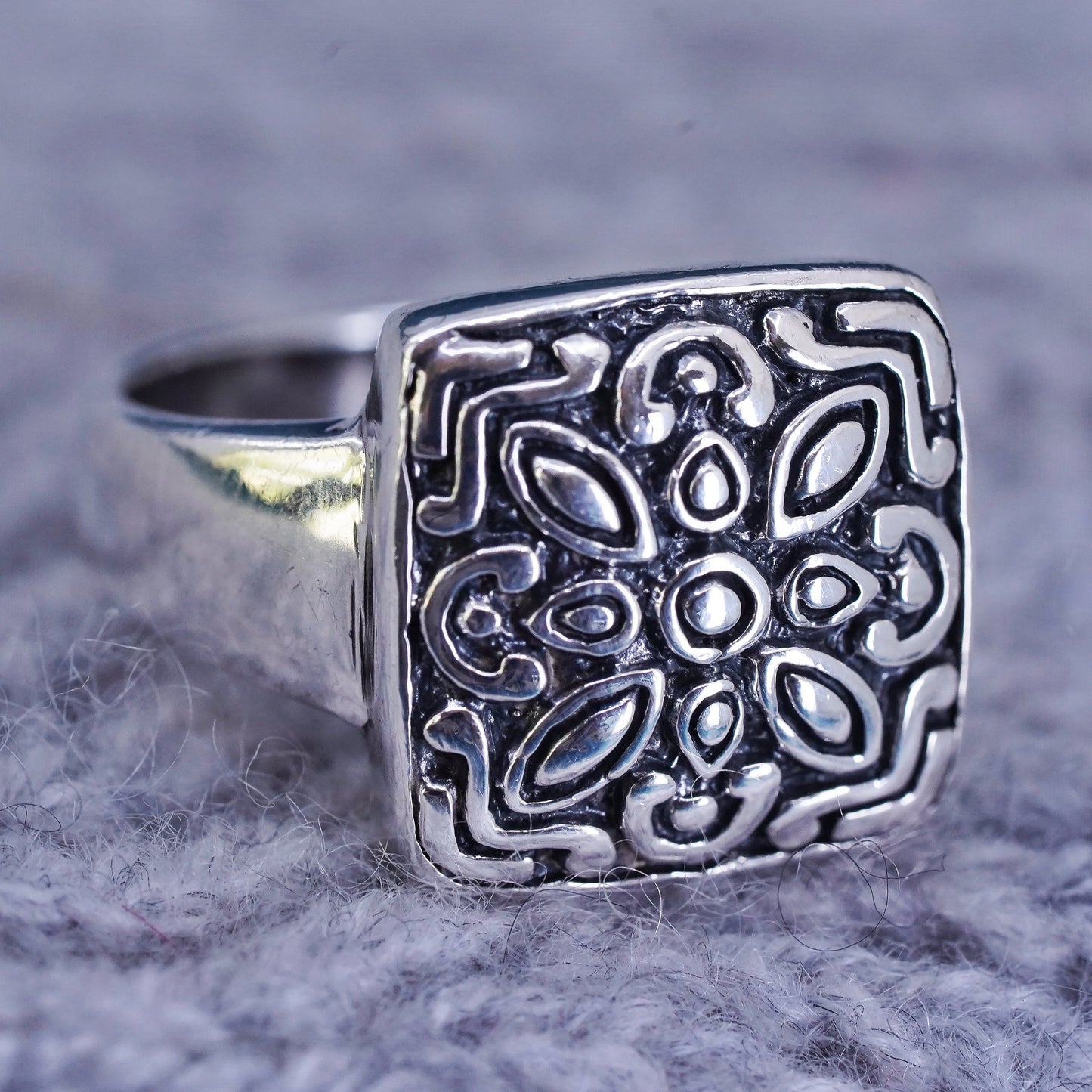 Size 9, vintage Sterling silver handmade ring, 925 filigree square band