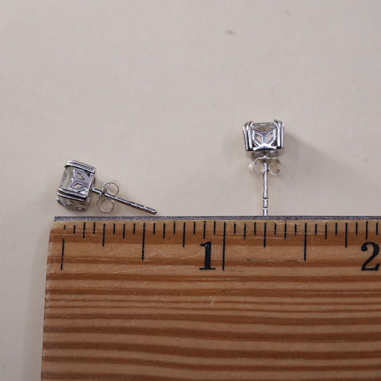 vintage Sterling 925 silver studs earrings with clear crystal