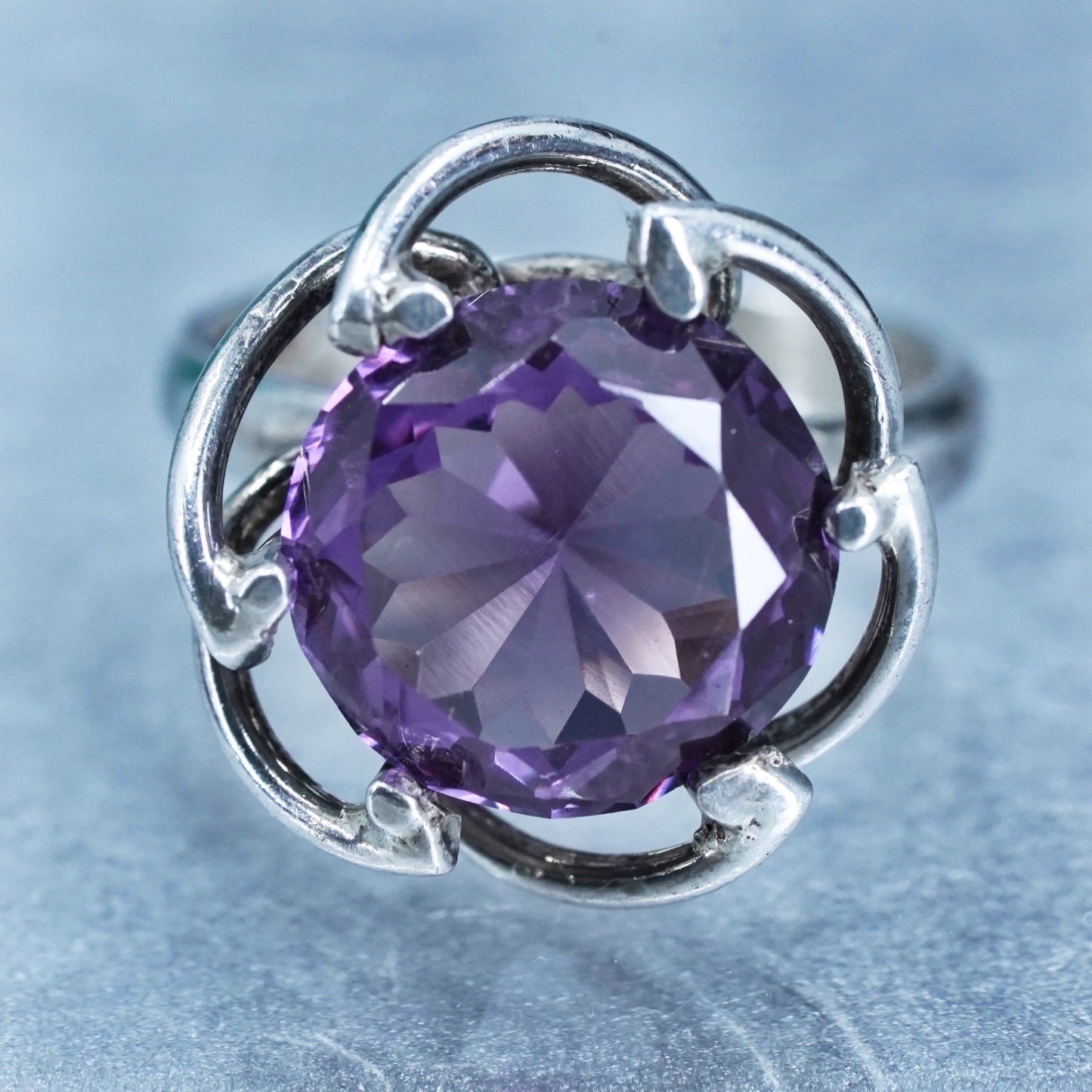 Size 6.5 vintage Sterling 925 silver handmade band ring with amethyst
