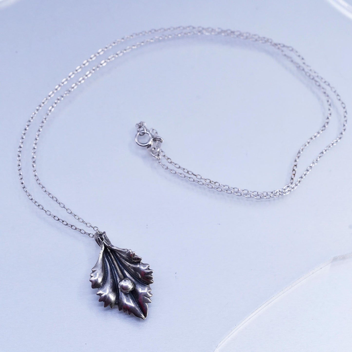 18", vintage Sterling 925 silver handmade circle chain necklace w/ leaf pendant