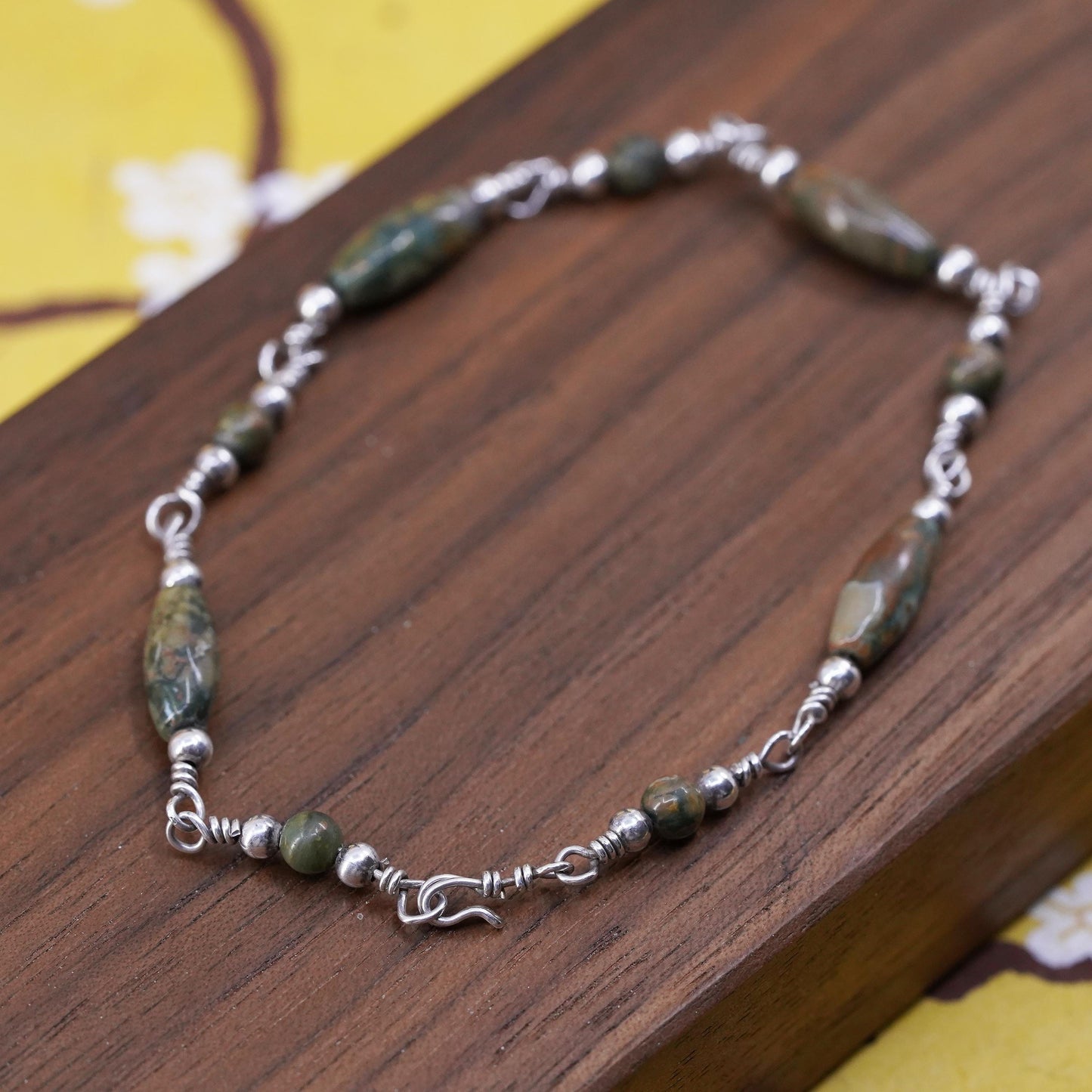 7.75”, Vintage Sterling 925 silver handmade bracelet, chain with agate beads