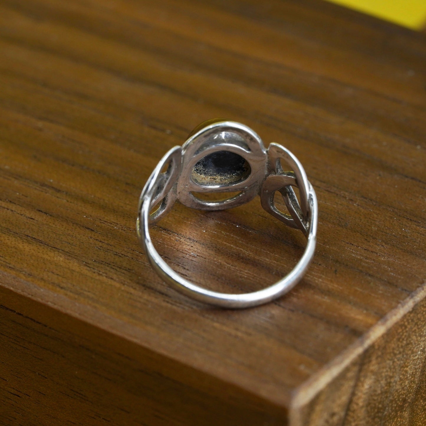 Size 6.25, Sterling 925 silver handmade Irish Celtic knot ring with round amber