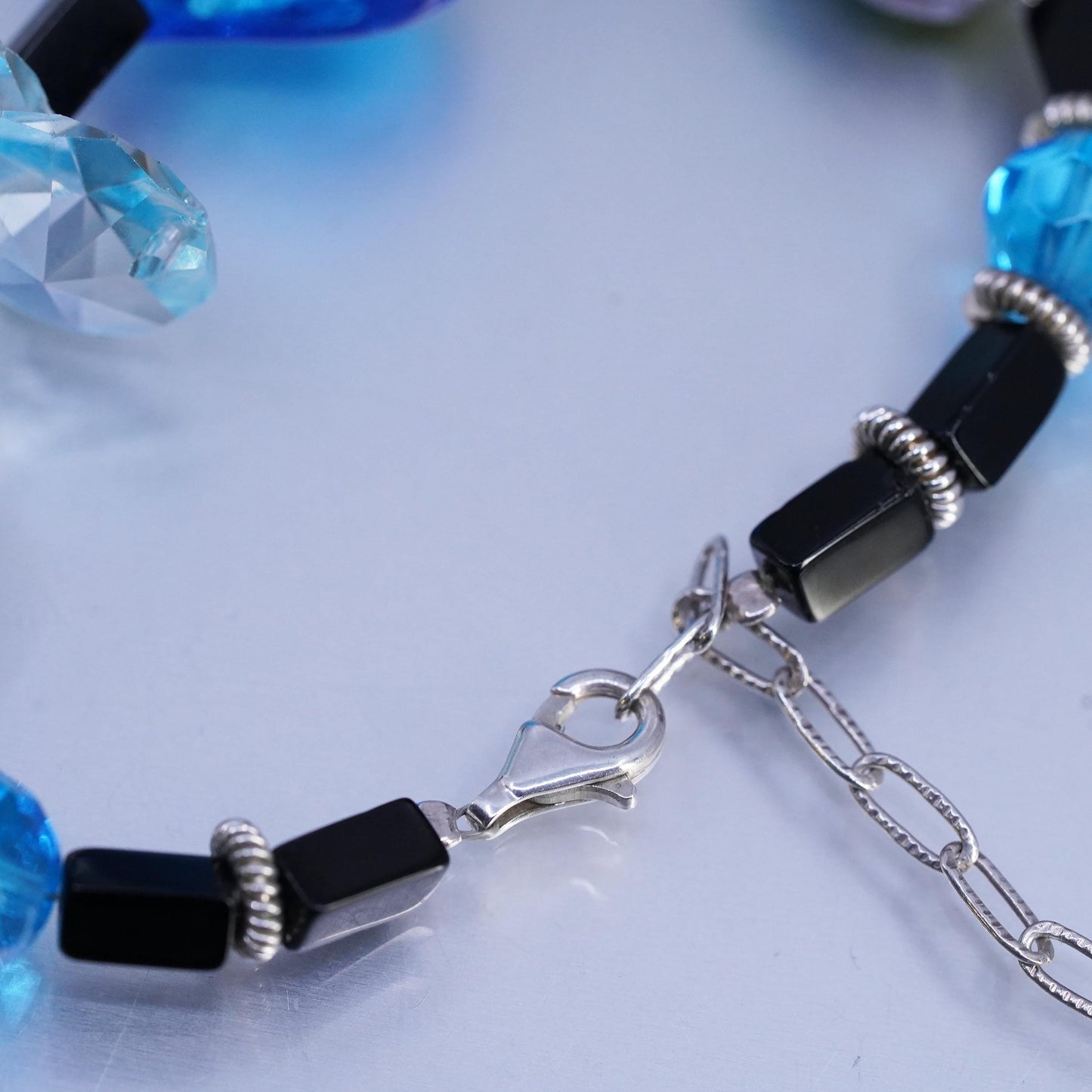 7.5+1", Sterling 925 silver Bracelet with Blue Foiled Glass heart onyx cubes