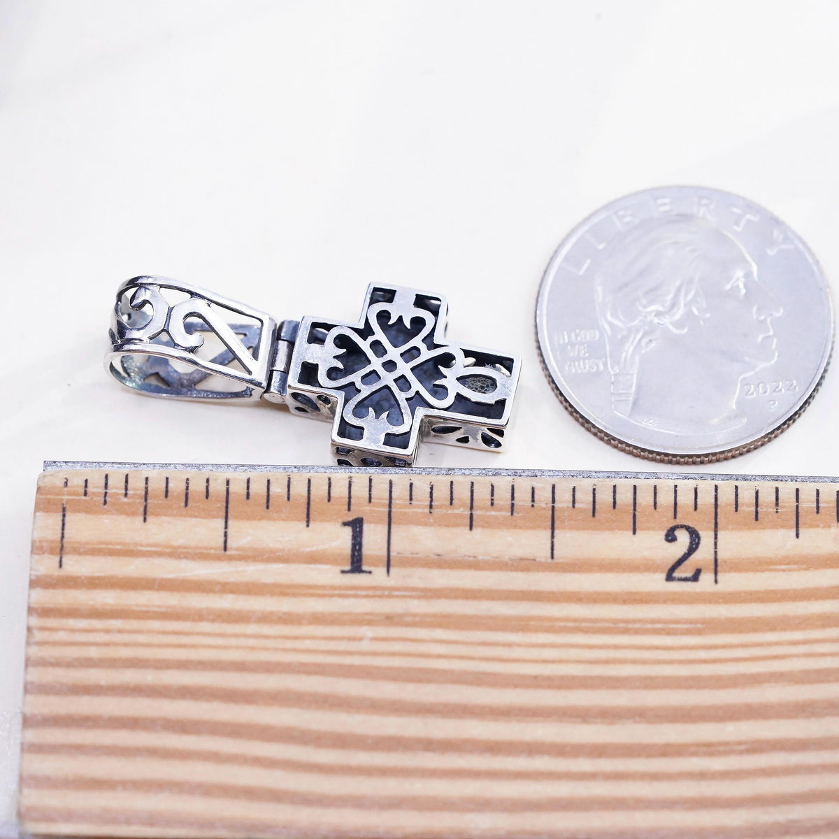 Vintage handmade Sterling silver pendant, 925 filigree cross charm