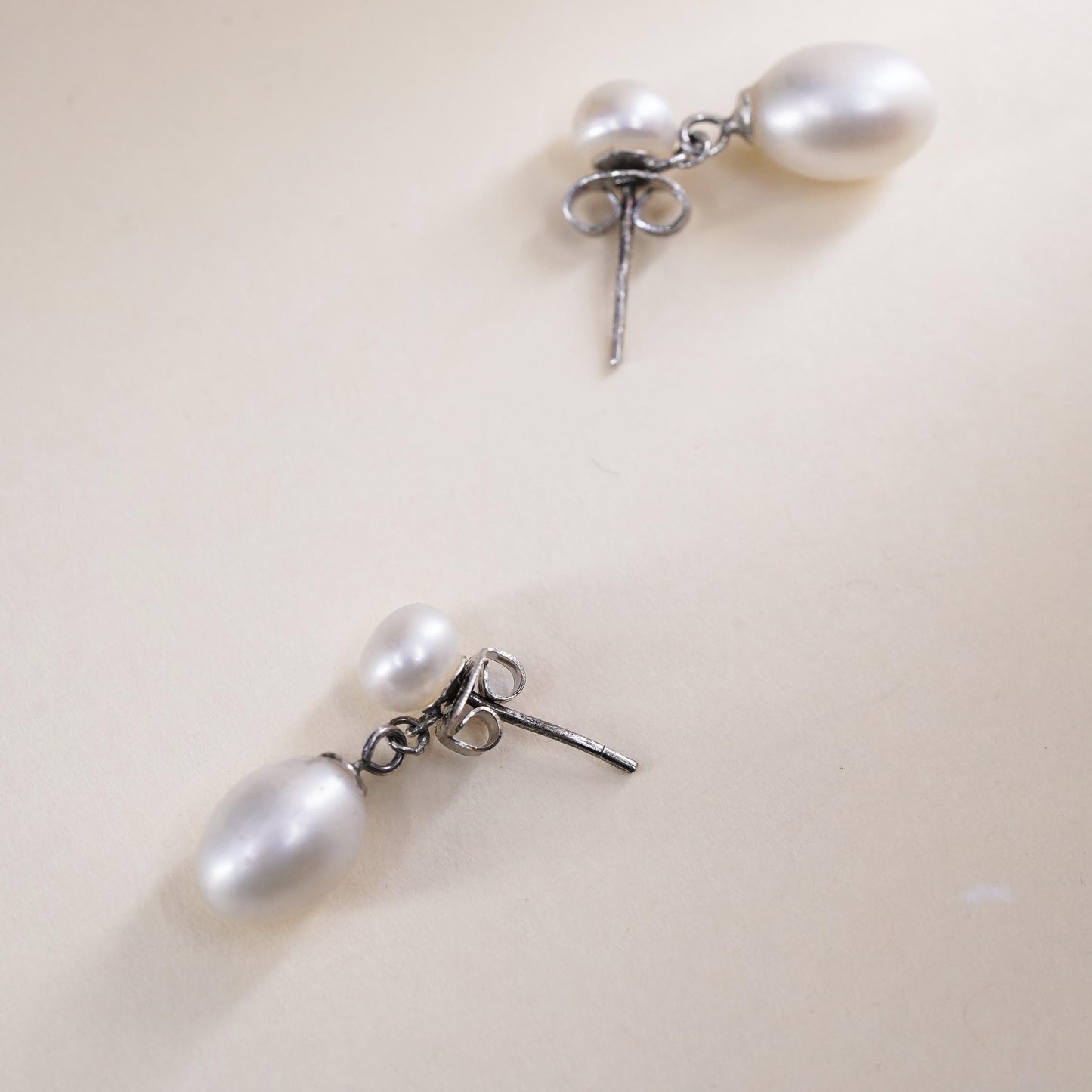 Vintage Sterling 925 silver handmade earrings with oval shaped freshwater pearl