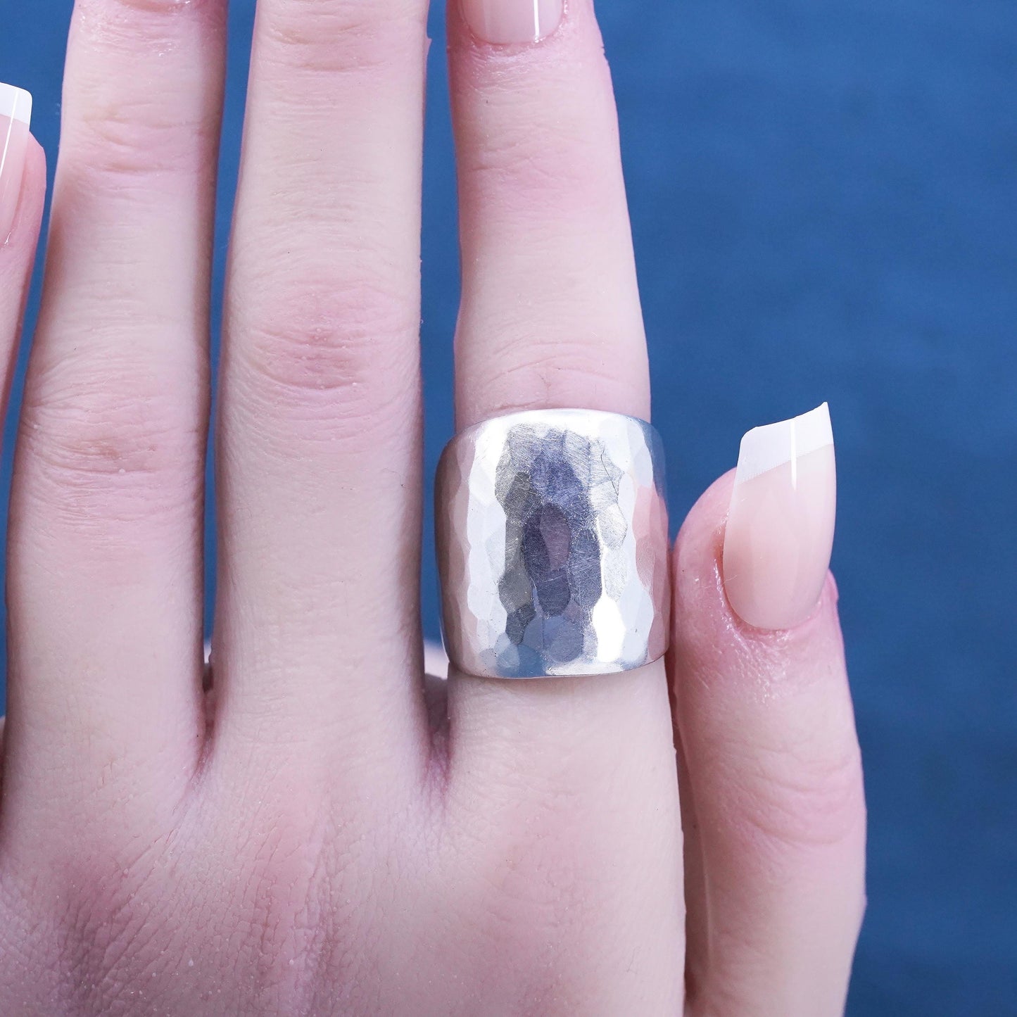 Size 7, vintage Sterling silver handmade ring, modern hammered 925 wide band