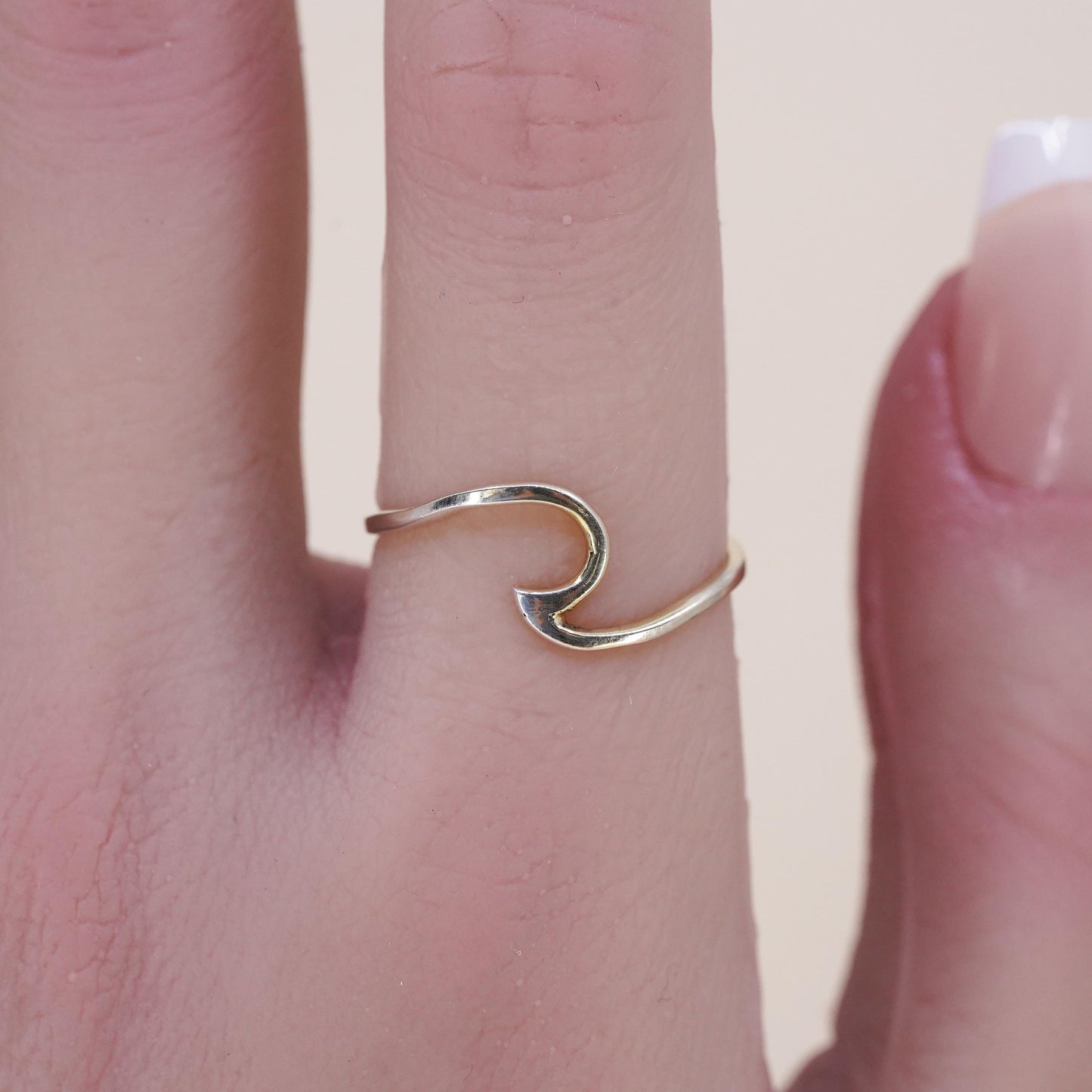 Size 6.5, VTG vermeil gold over sterling 925 silver handmade ring, wavy band