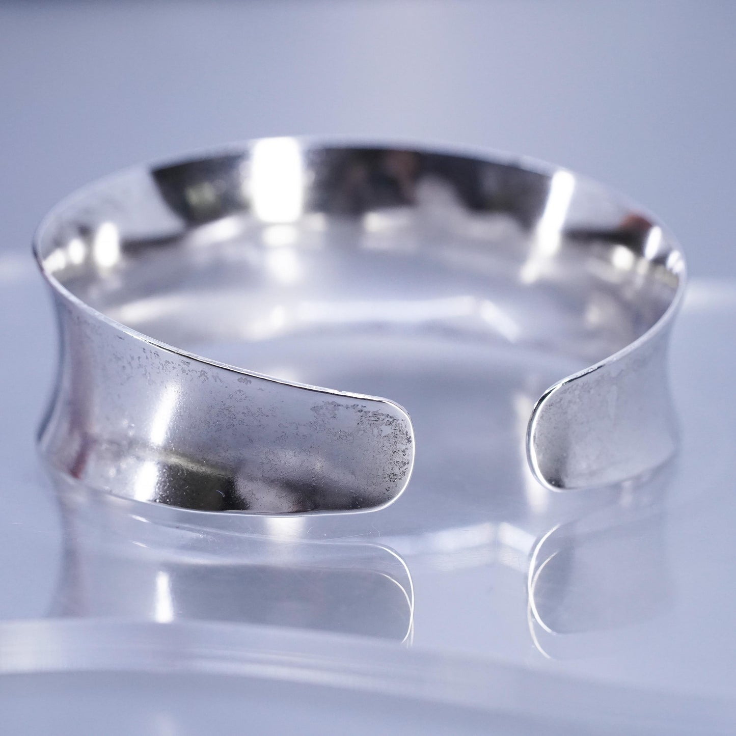 6.25”, Vintage Mexican Sterling 925 silver handmade bracelet, wide ribbed cuff