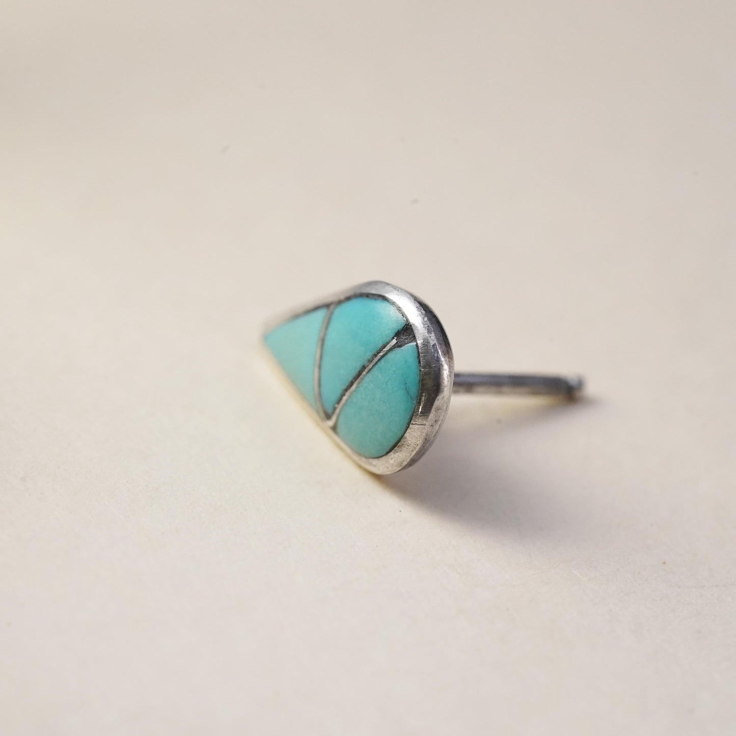 Vintage southwestern Sterling 925 silver stud with turquoise, single earring