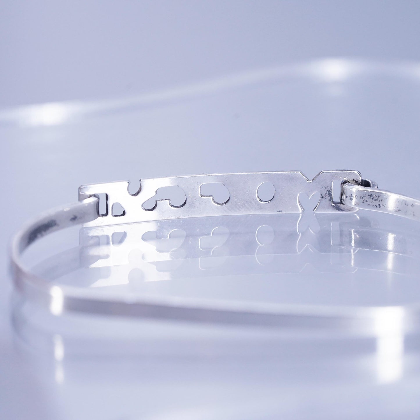 5.5”, Leonore Doskow 1970 Name Moccy Sterling 925 silver bracelet hinged bangle