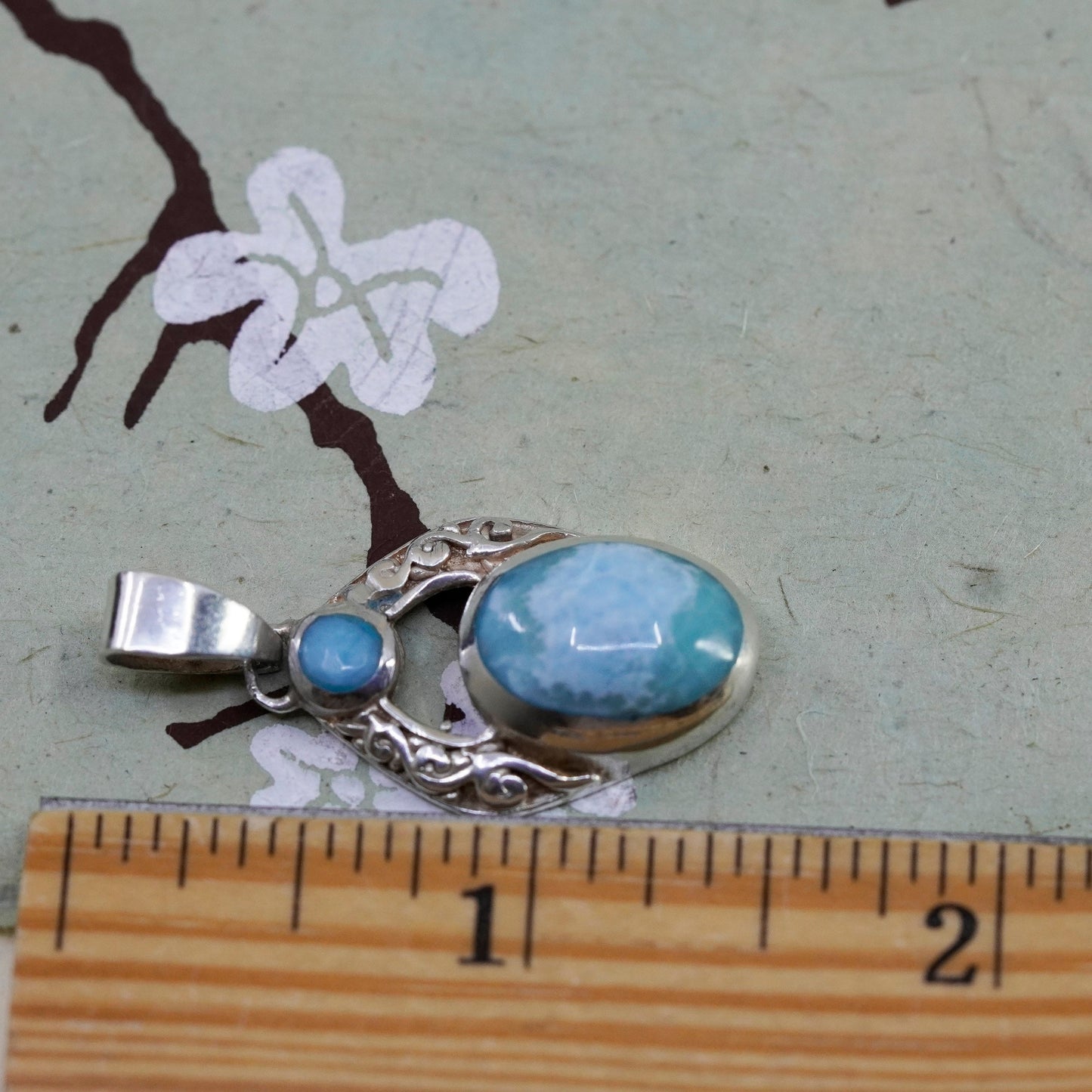 Vintage sterling silver handmade pendant, with oval Larimar