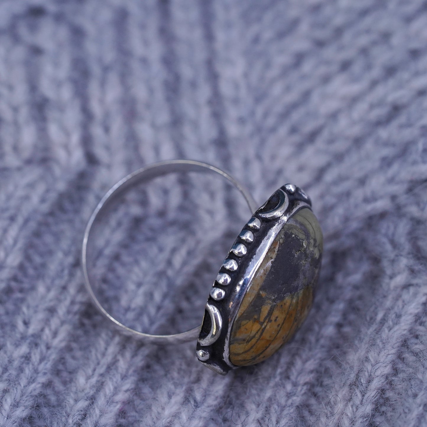 Size 10, vintage Sterling 925 silver handmade ring with agate stone and beads