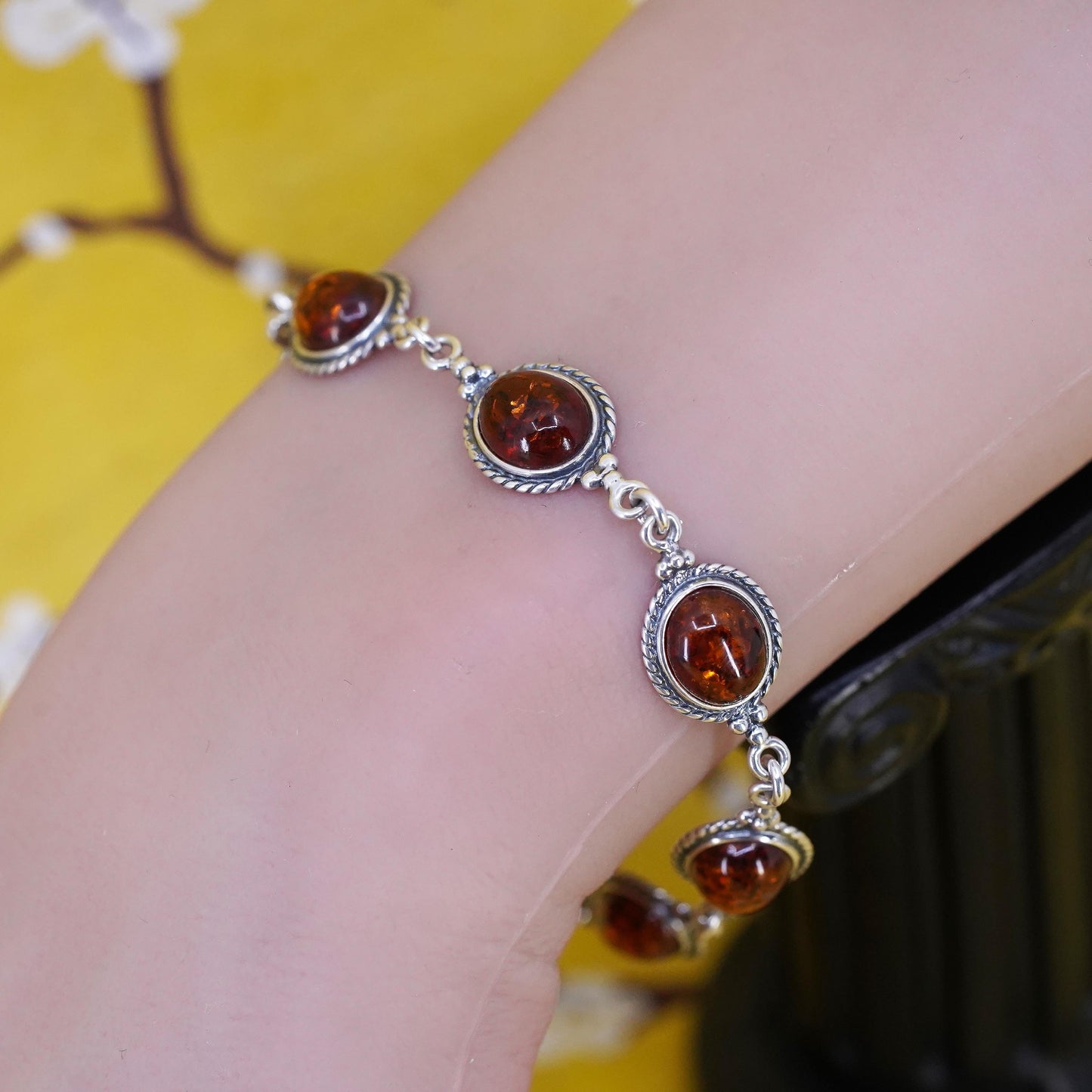 7", vintage Sterling 925 silver handmade bracelet with oval amber
