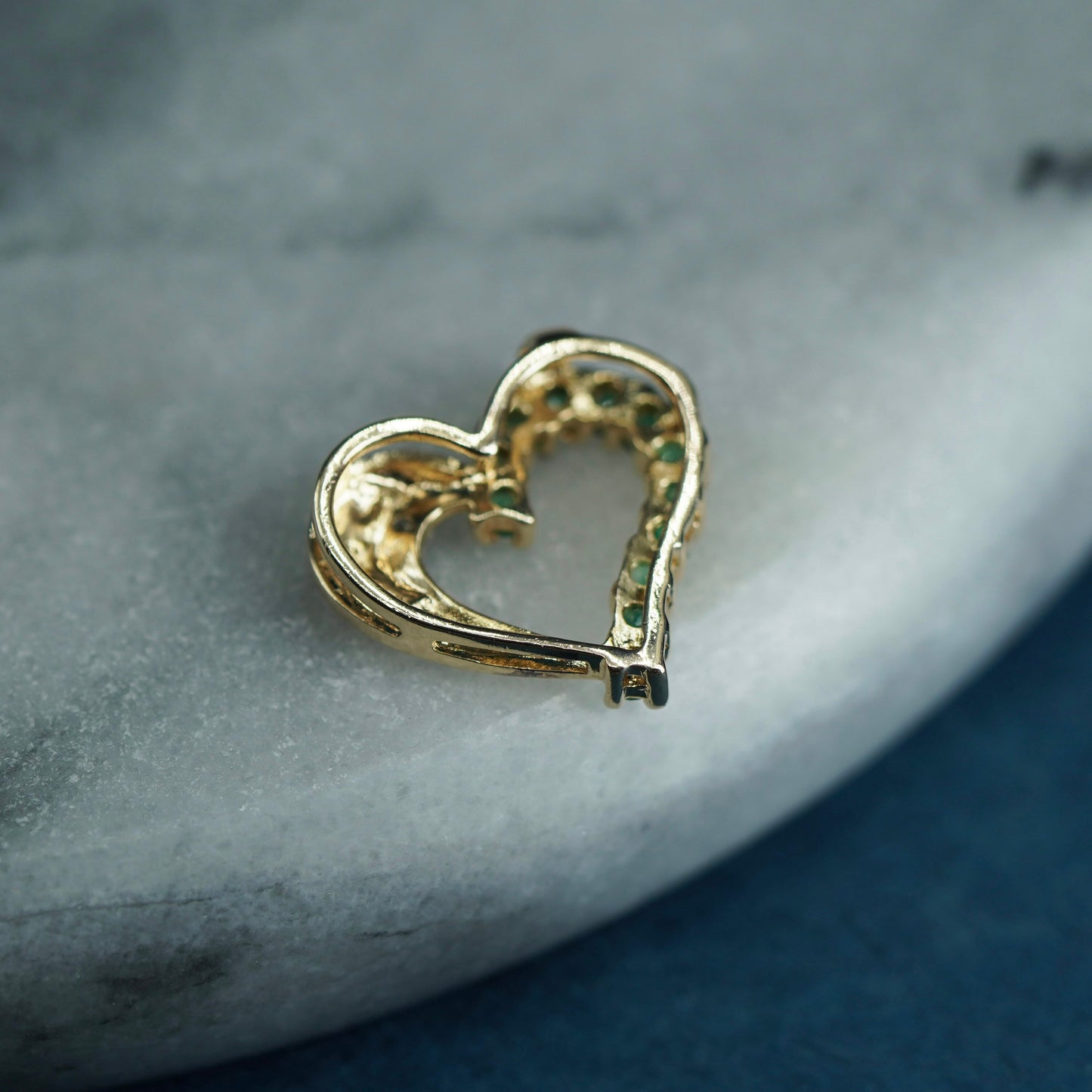vermeil yellow gold over Sterling silver pedant, 925 heart with emerald diamond