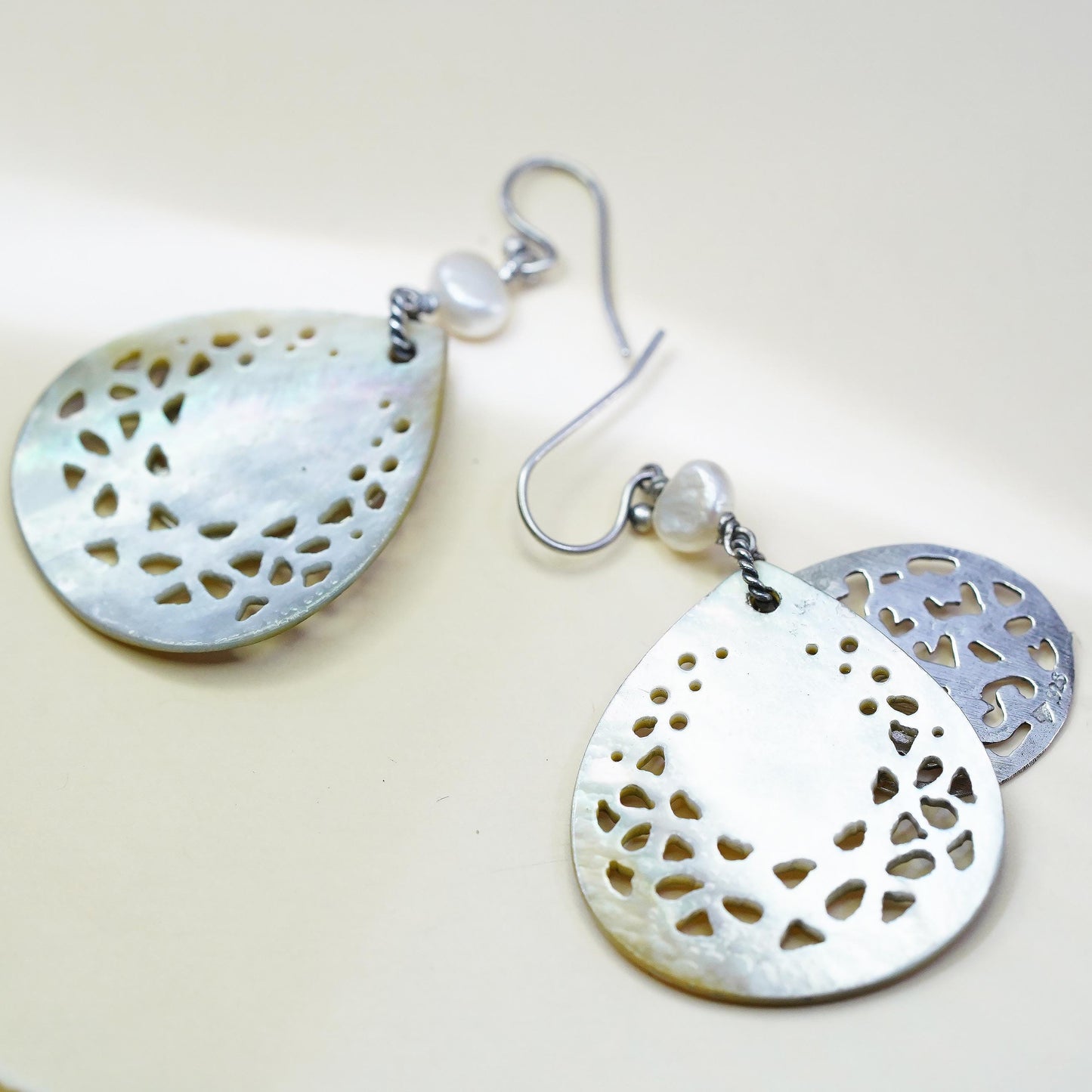 Retired Silpada Carved Shell Pearl 925 Sterling Silver Teardrop Earrings W1525