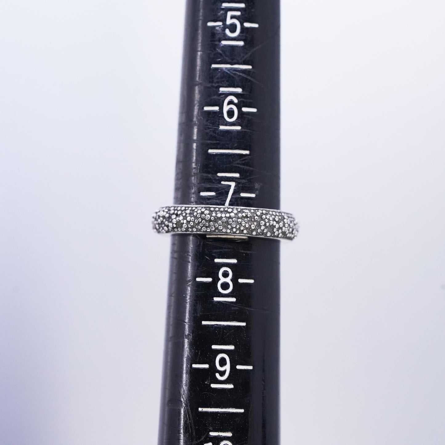 Size 7, vintage southwestern Sterling 925 silver ring, beaded band